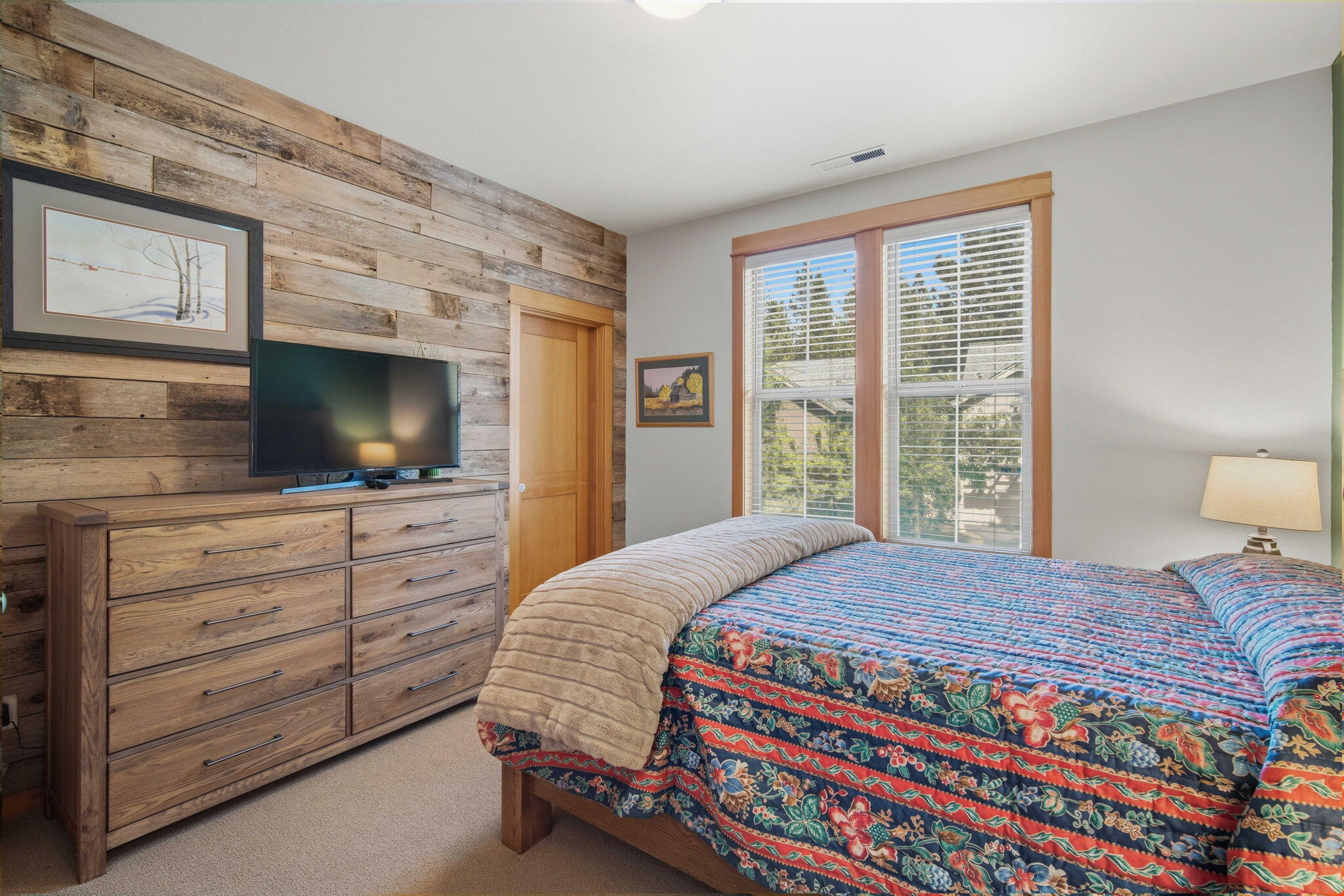 57129 Evergreen Loop, 44