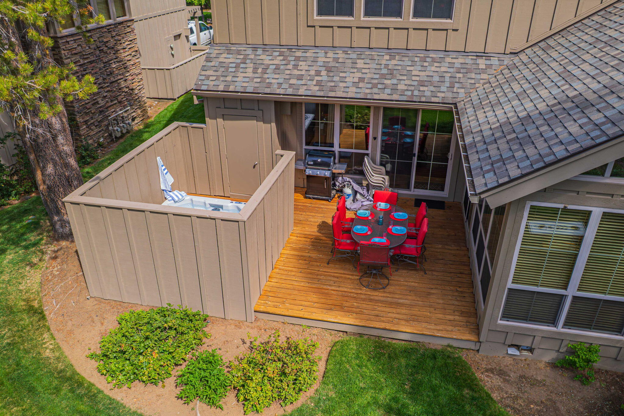 57129 Evergreen Loop, 44