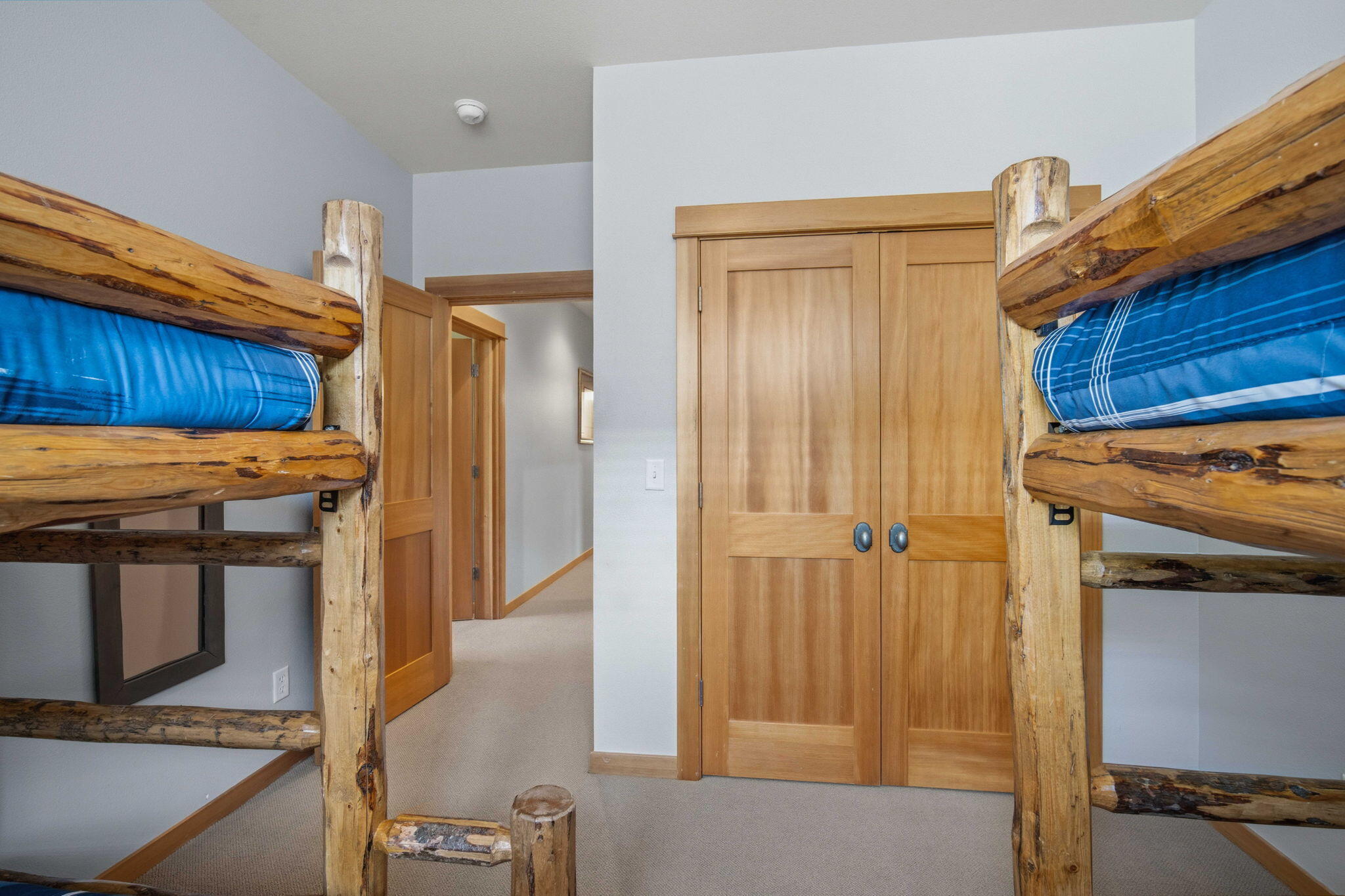 57129 Evergreen Loop, 44