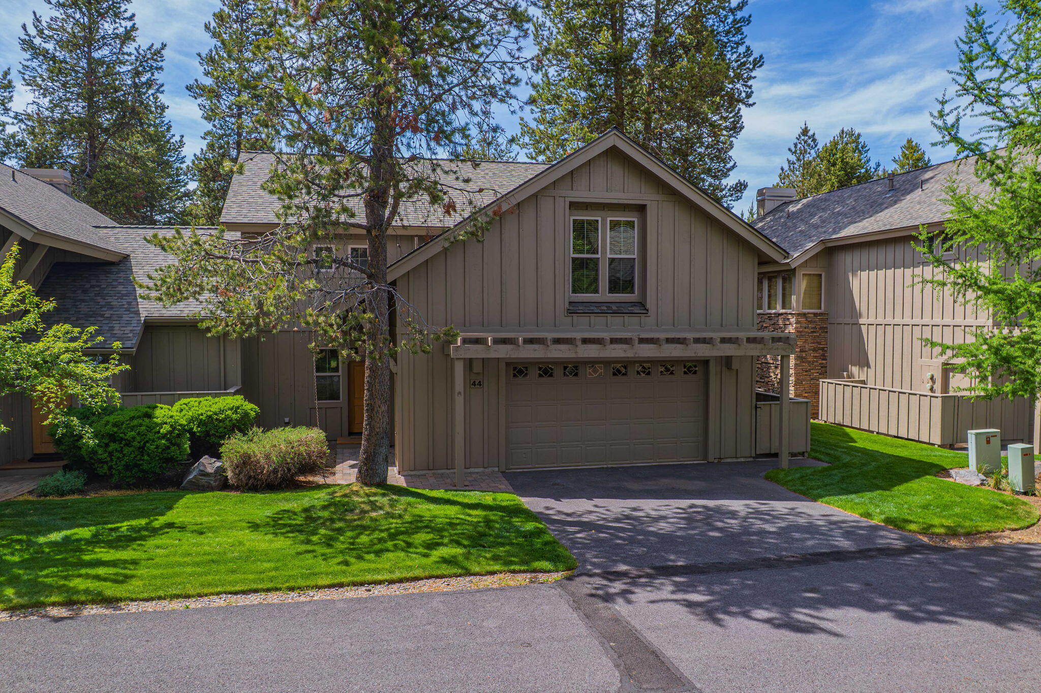 57129 Evergreen Loop, 44