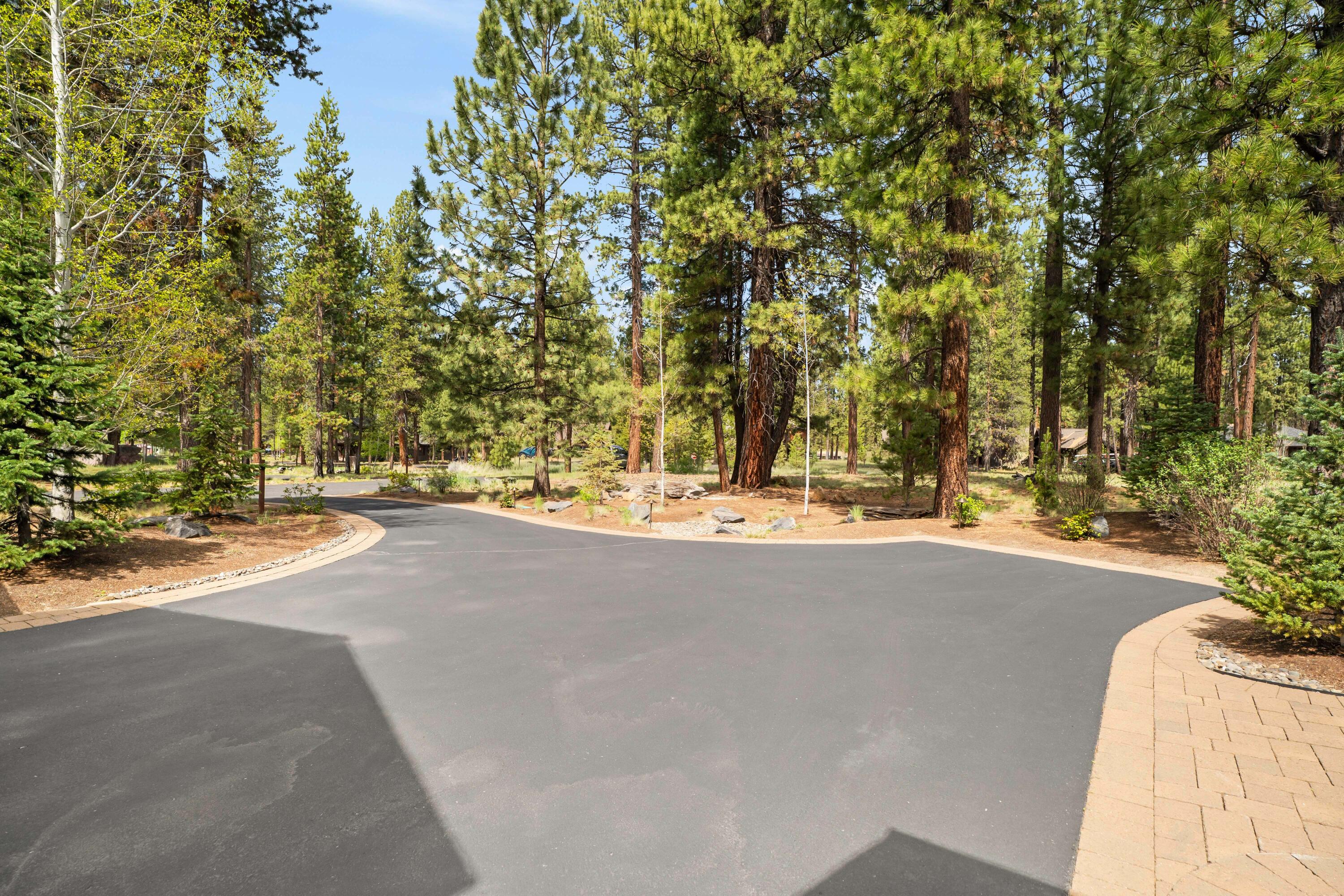 56155 Sable Rock Loop, 277