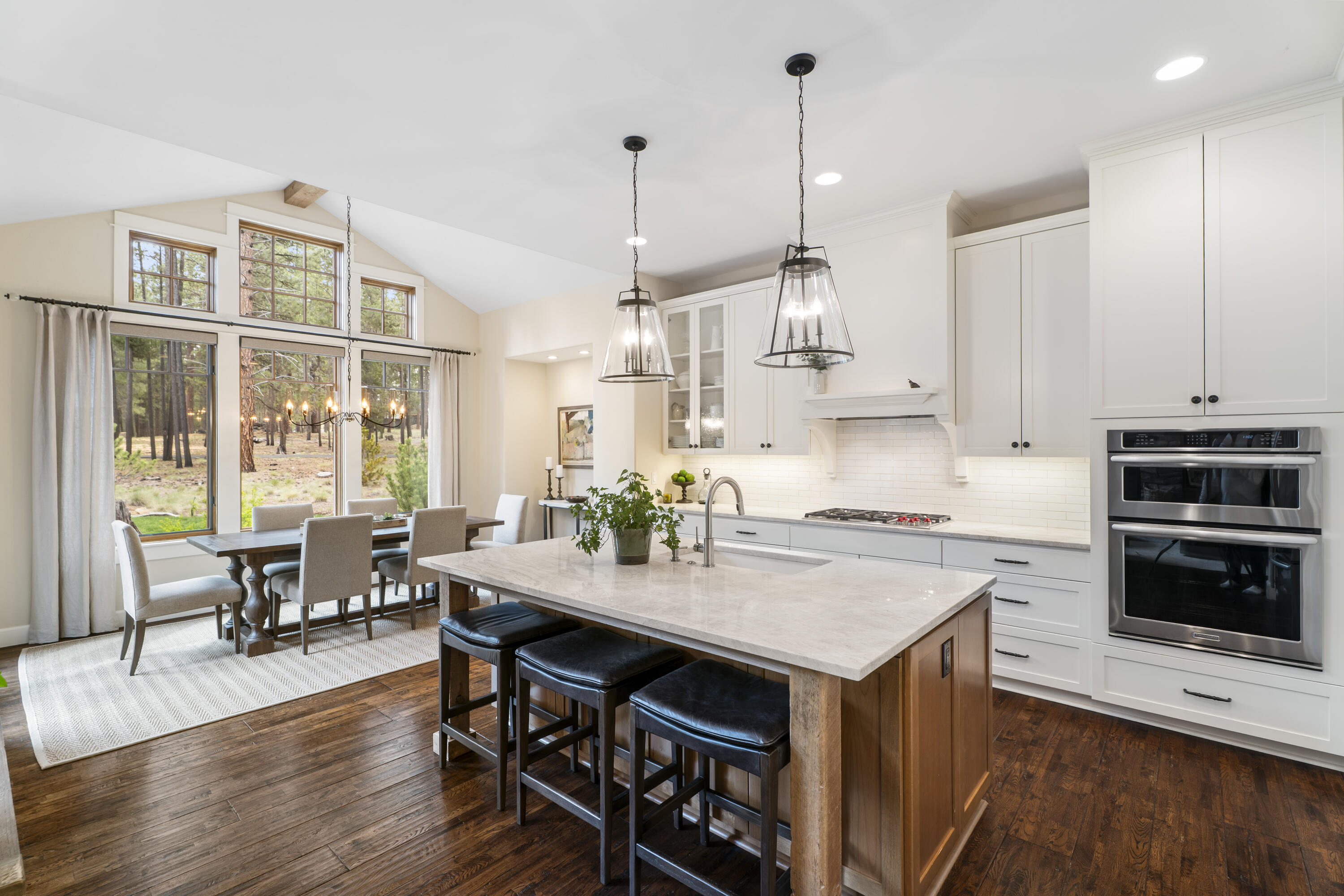 56155 Sable Rock Loop, 277