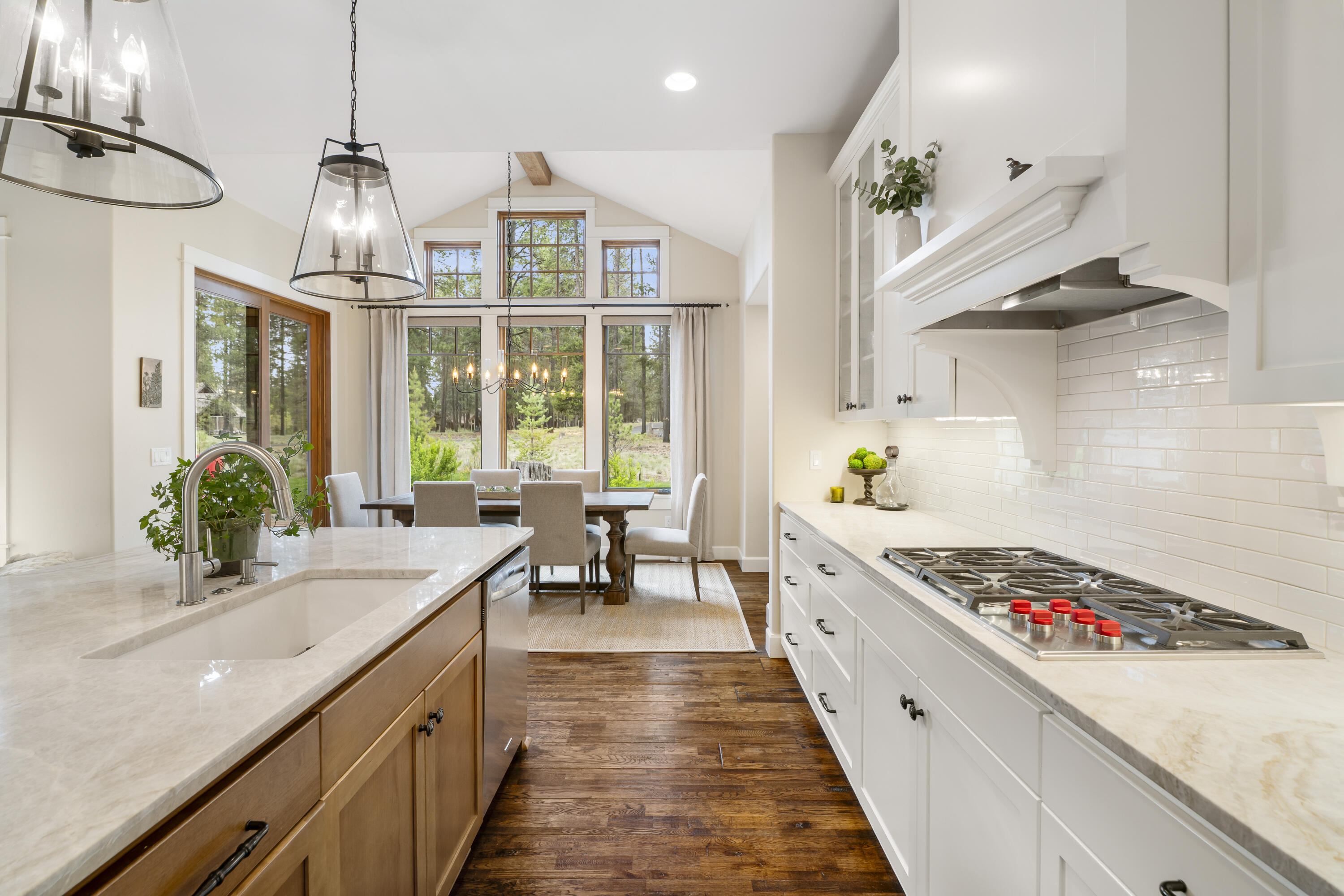 56155 Sable Rock Loop, 277