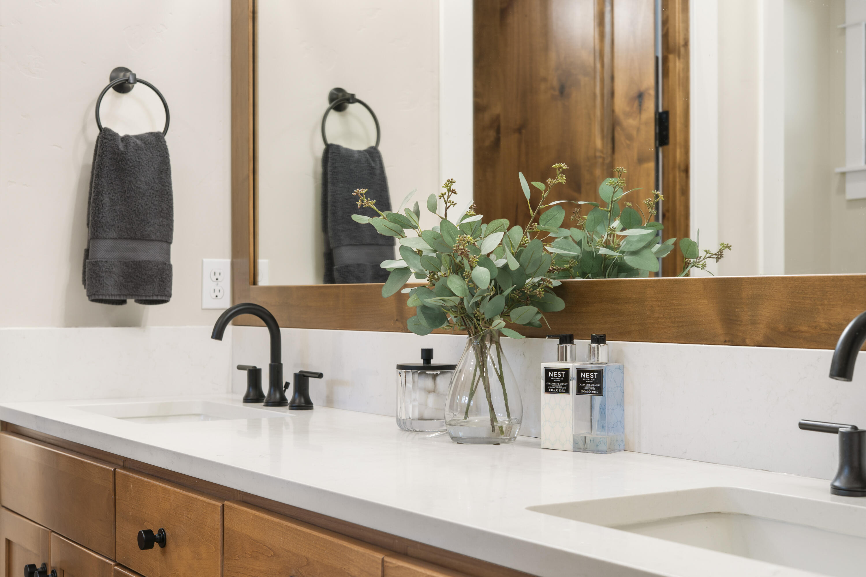56155 Sable Rock Loop, 277