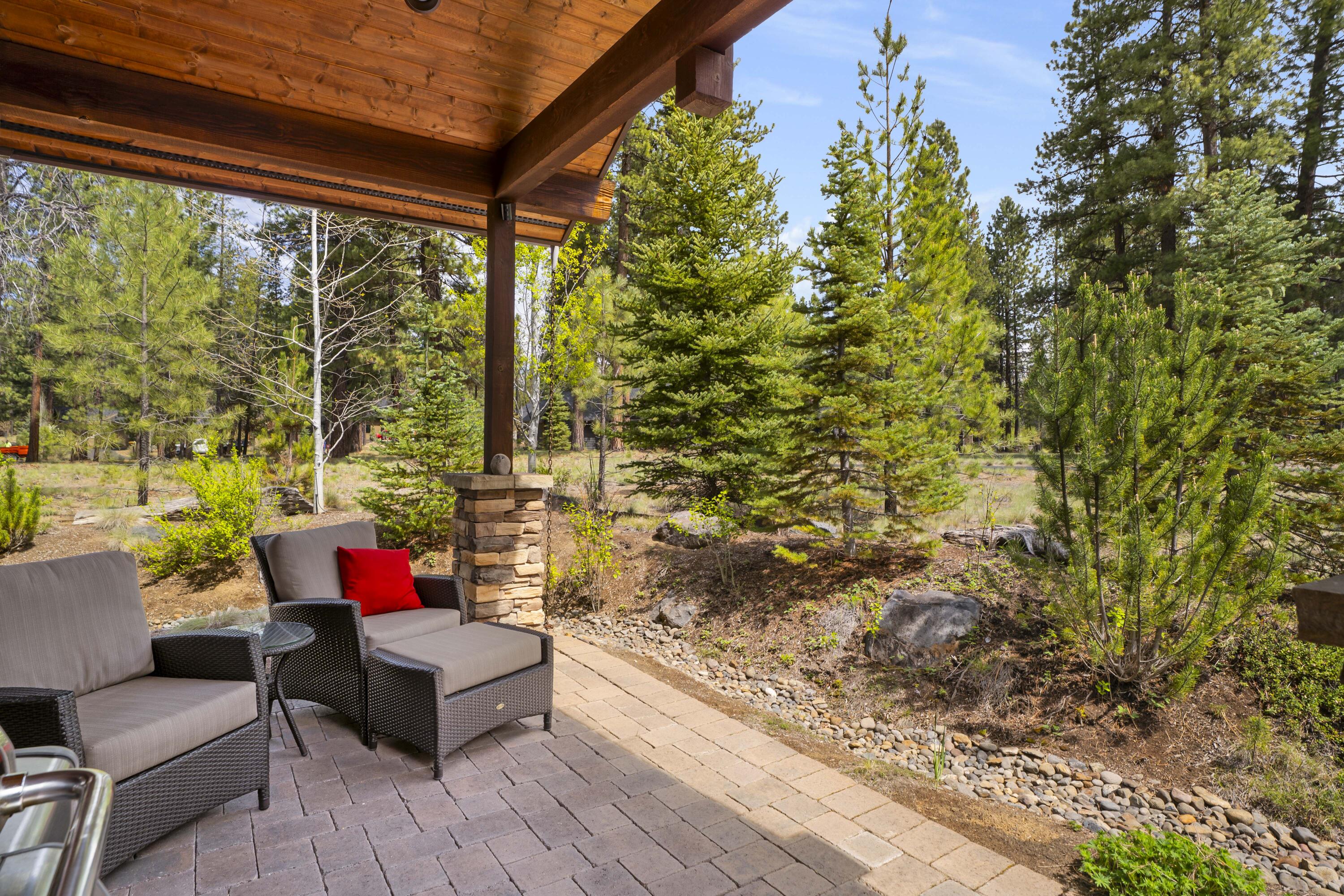 56155 Sable Rock Loop, 277