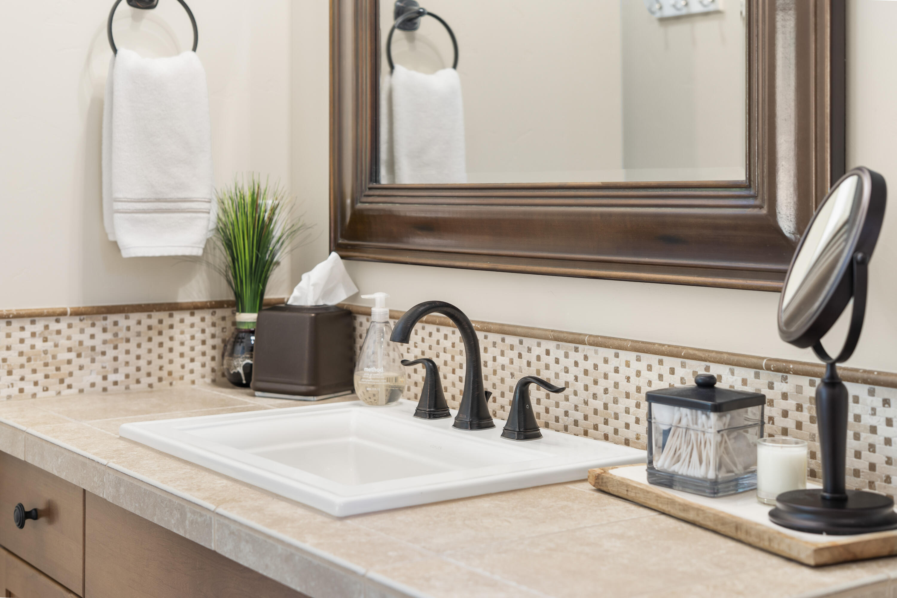 56155 Sable Rock Loop, 277
