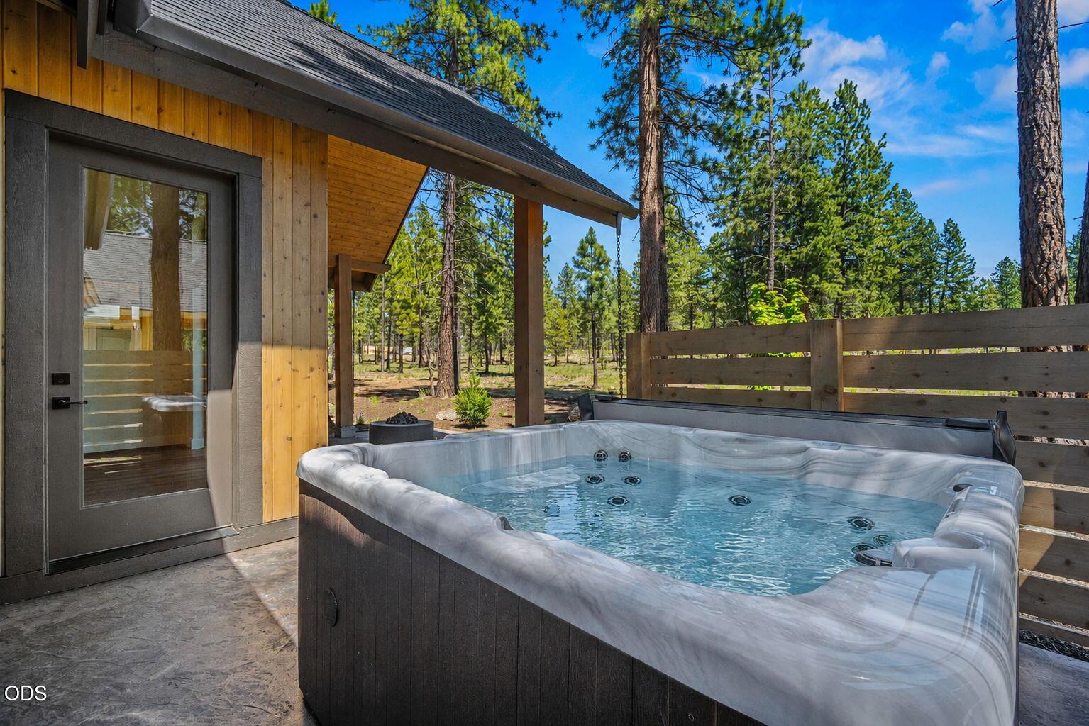 56449 Elk Run Drive, 32