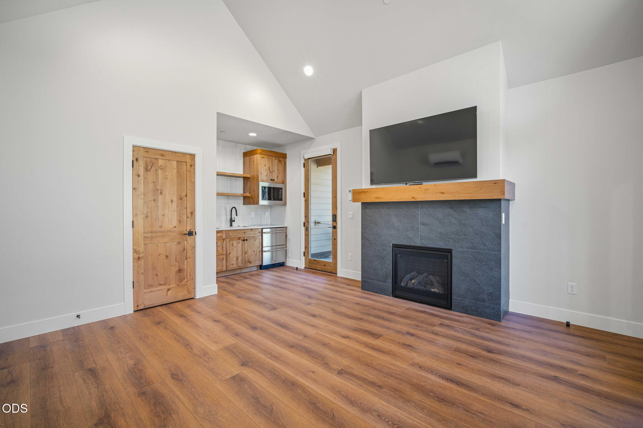 56449 Elk Run Drive, 32