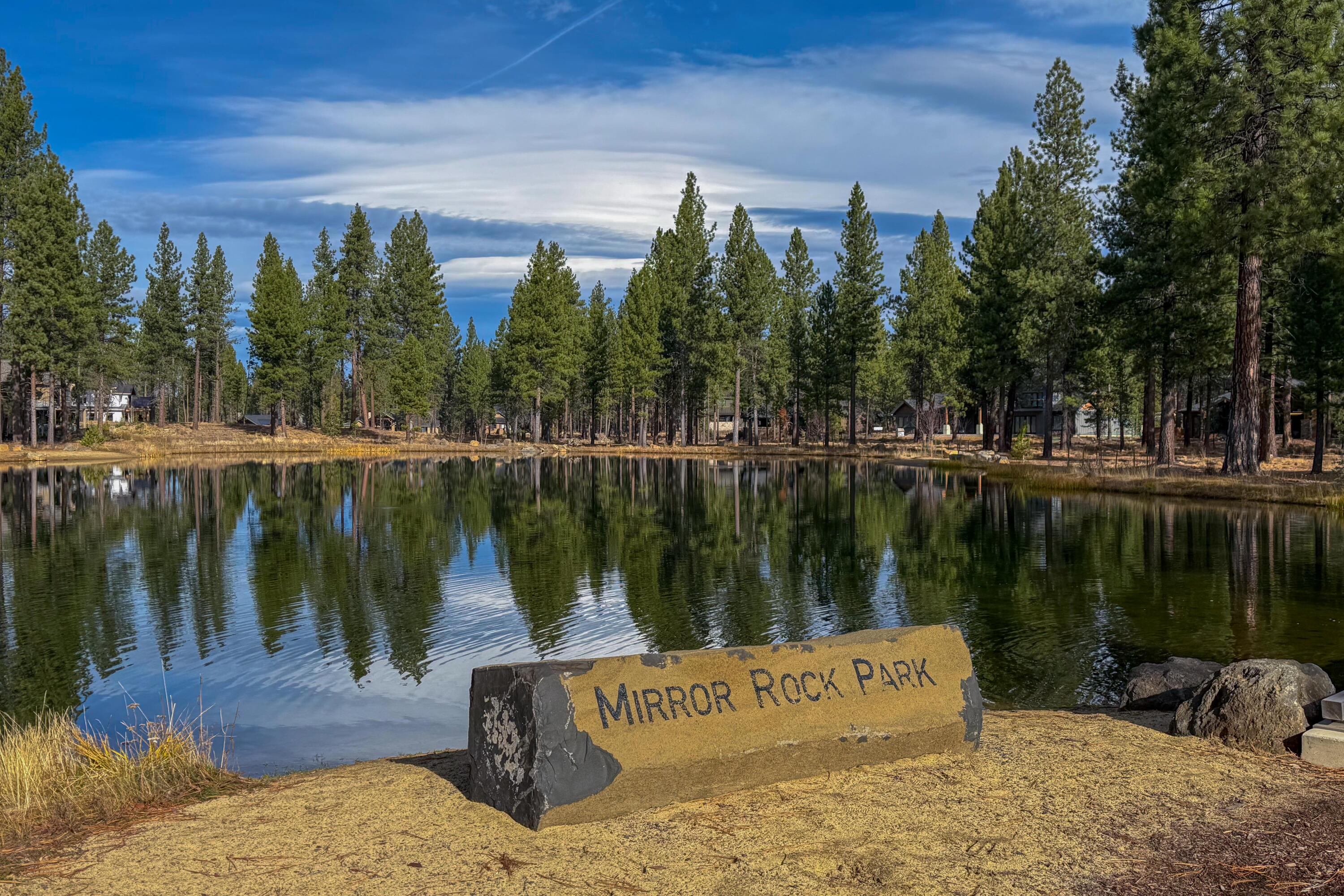56319 Mirror Rock Loop, 337