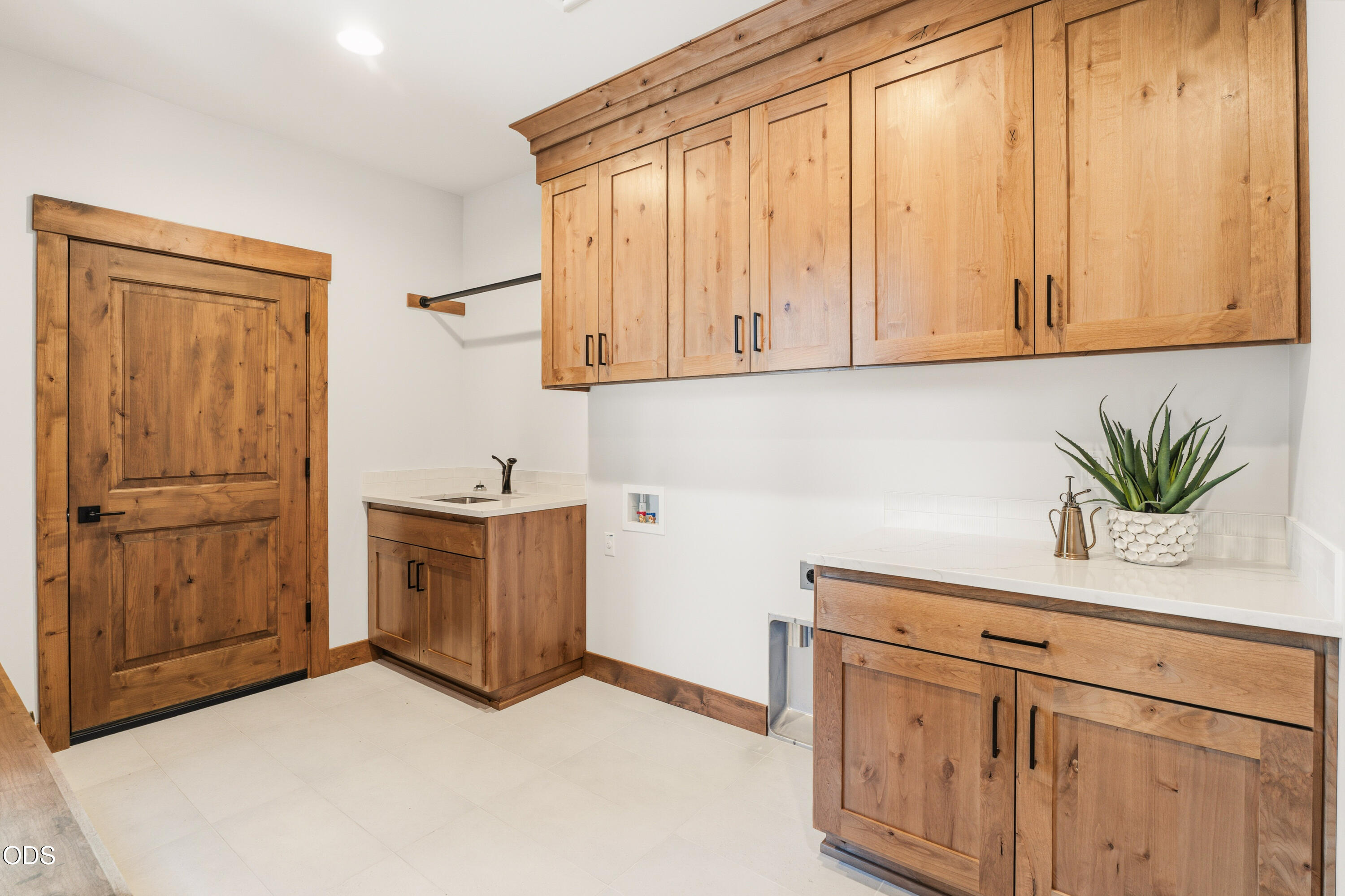 17854 Preservation Loop, 431