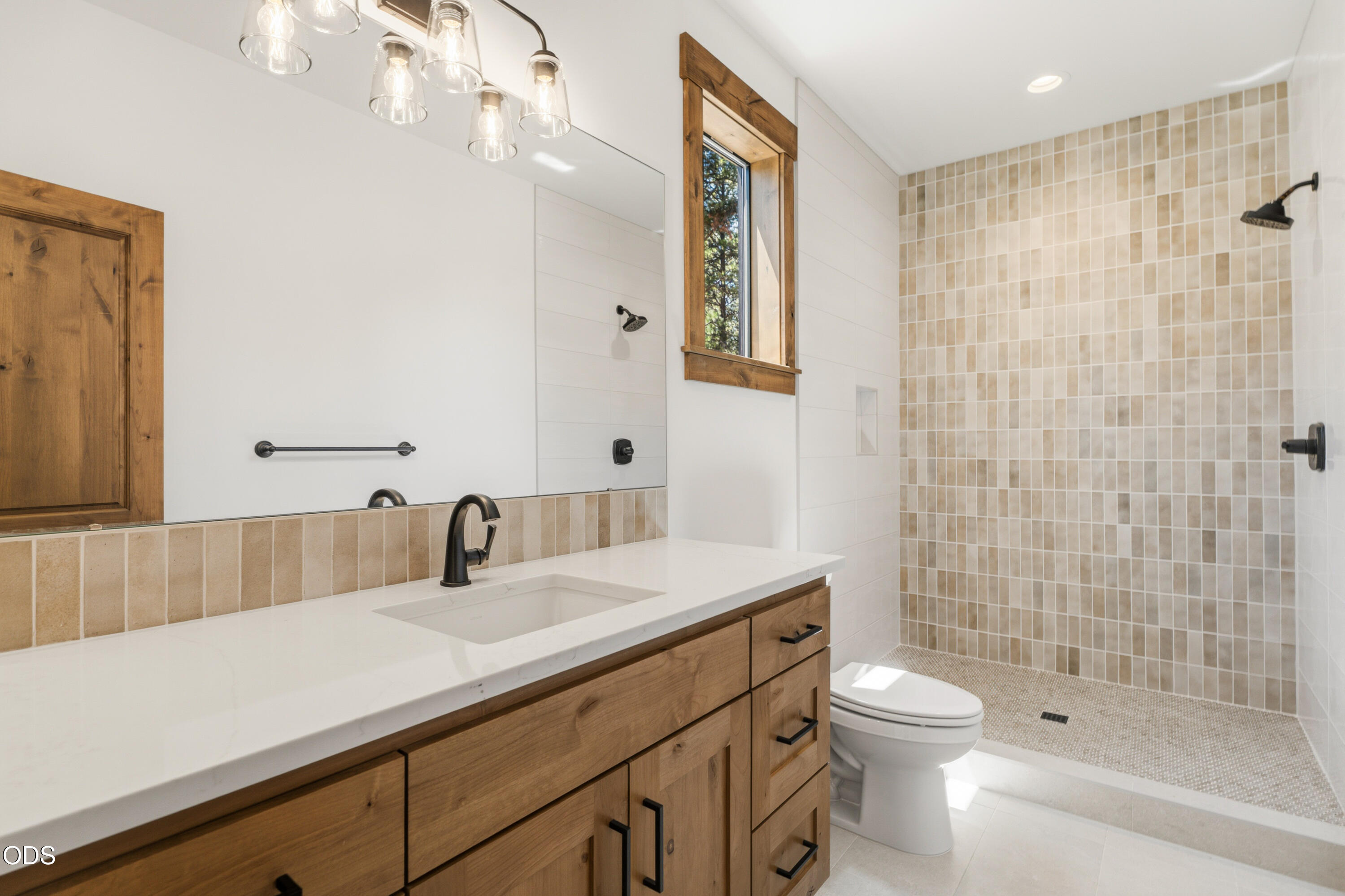 17779 Preservation Loop, 465
