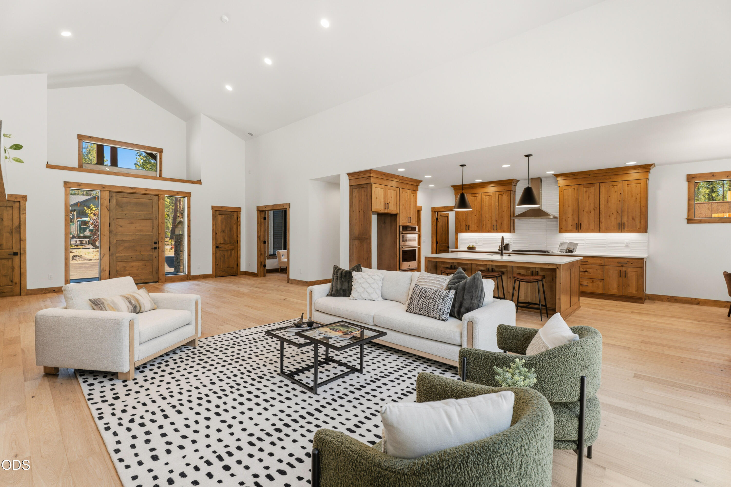 17779 Preservation Loop, 465