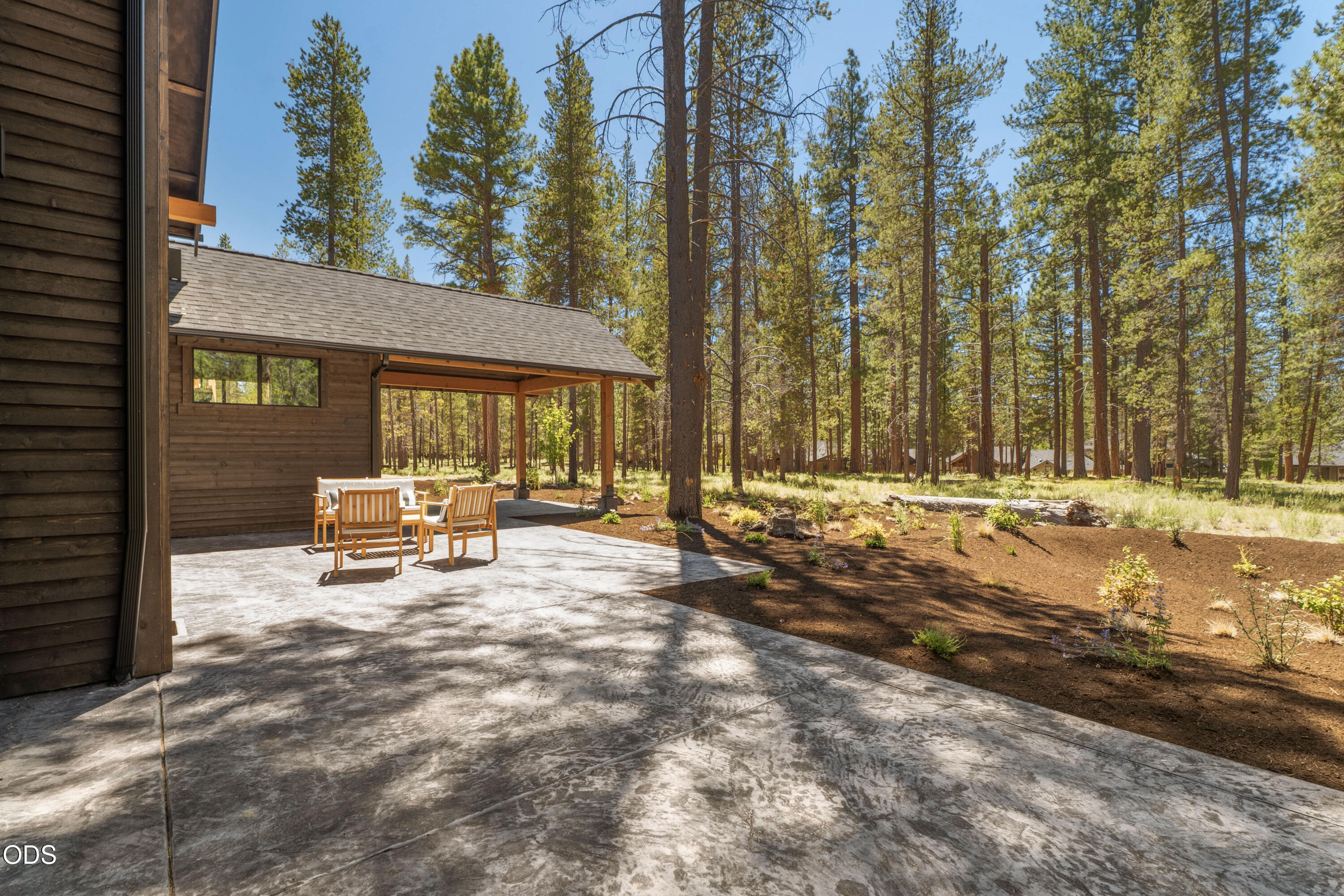 17779 Preservation Loop, 465