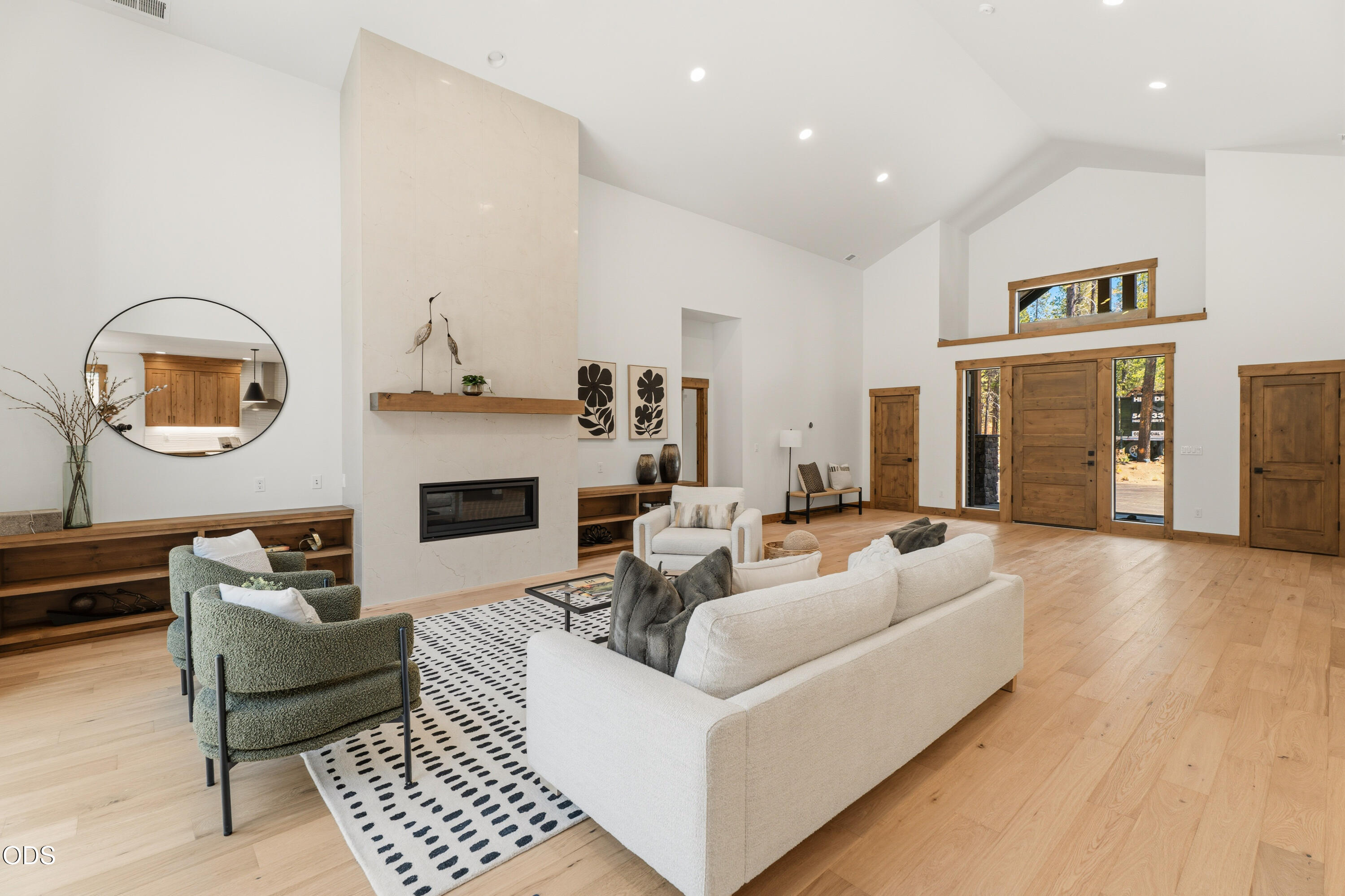17779 Preservation Loop, 465