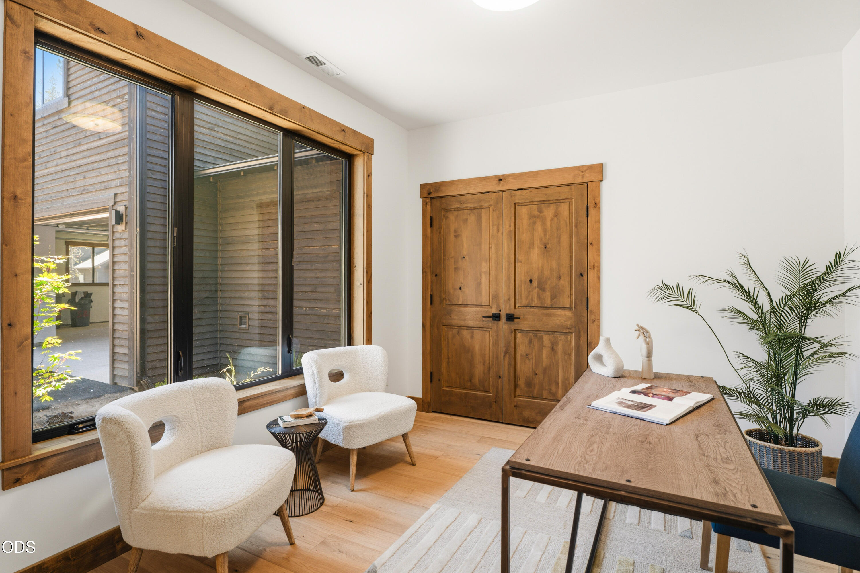 17779 Preservation Loop, 465