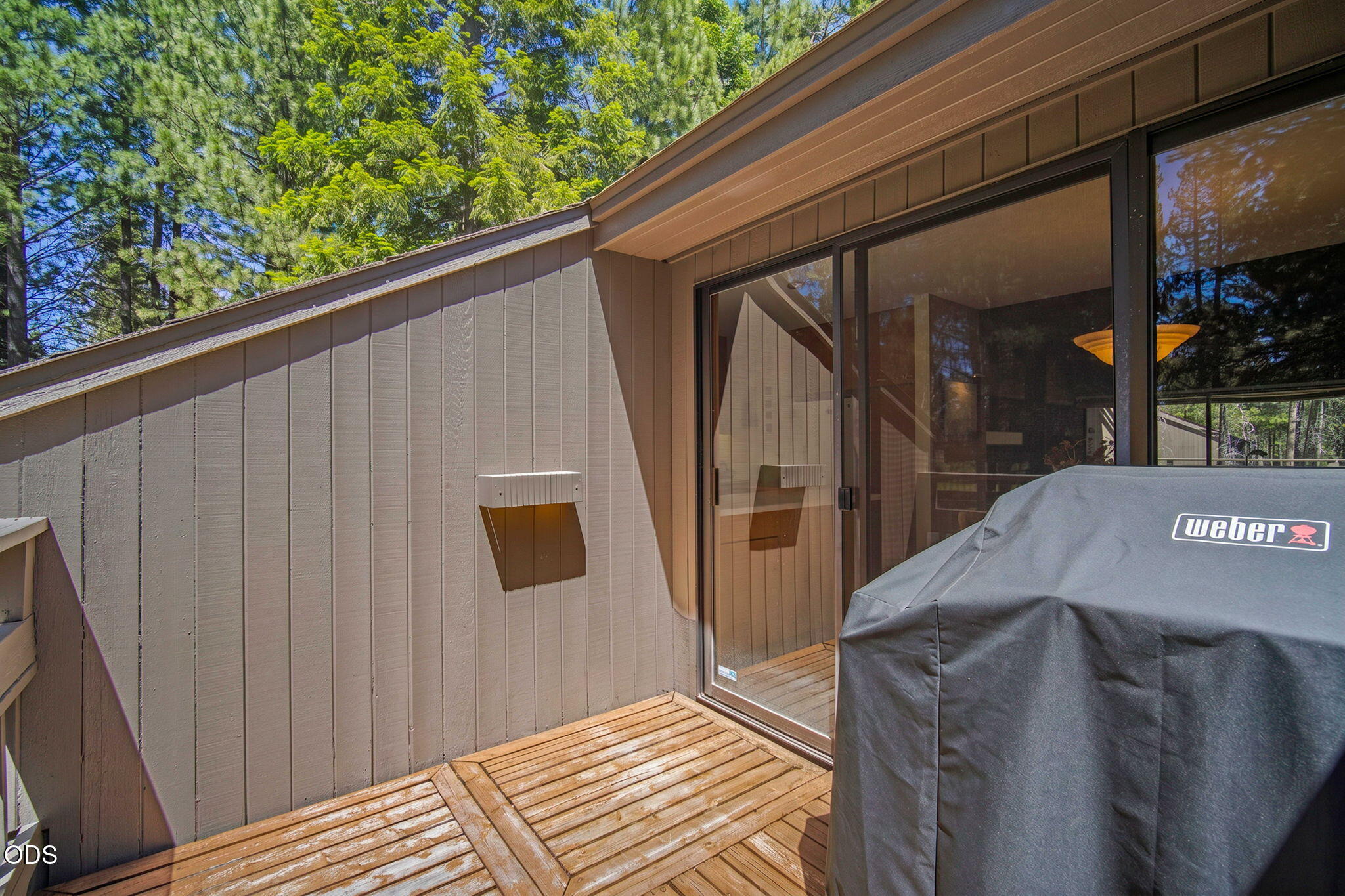 57218 Island Road, 18
