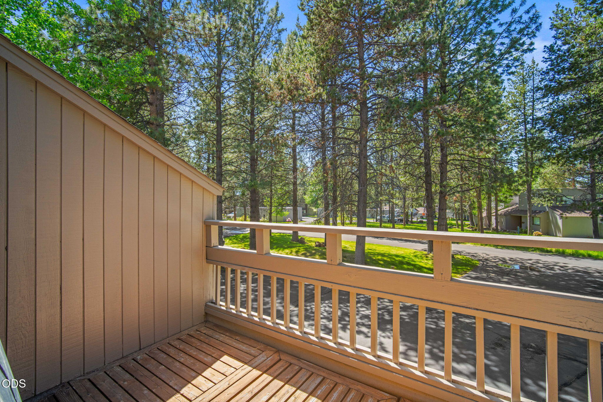 57218 Island Road, 18