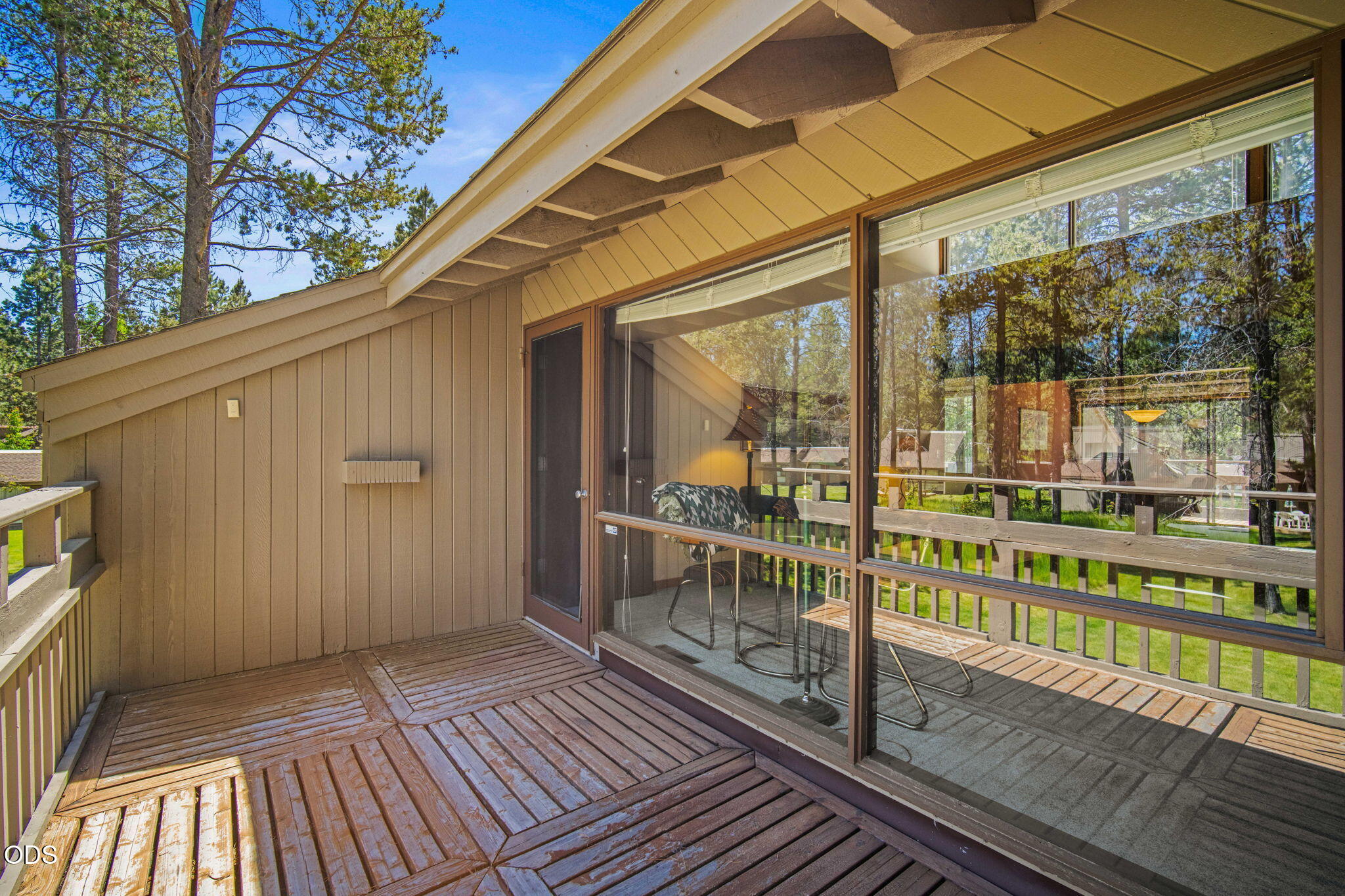 57218 Island Road, 18