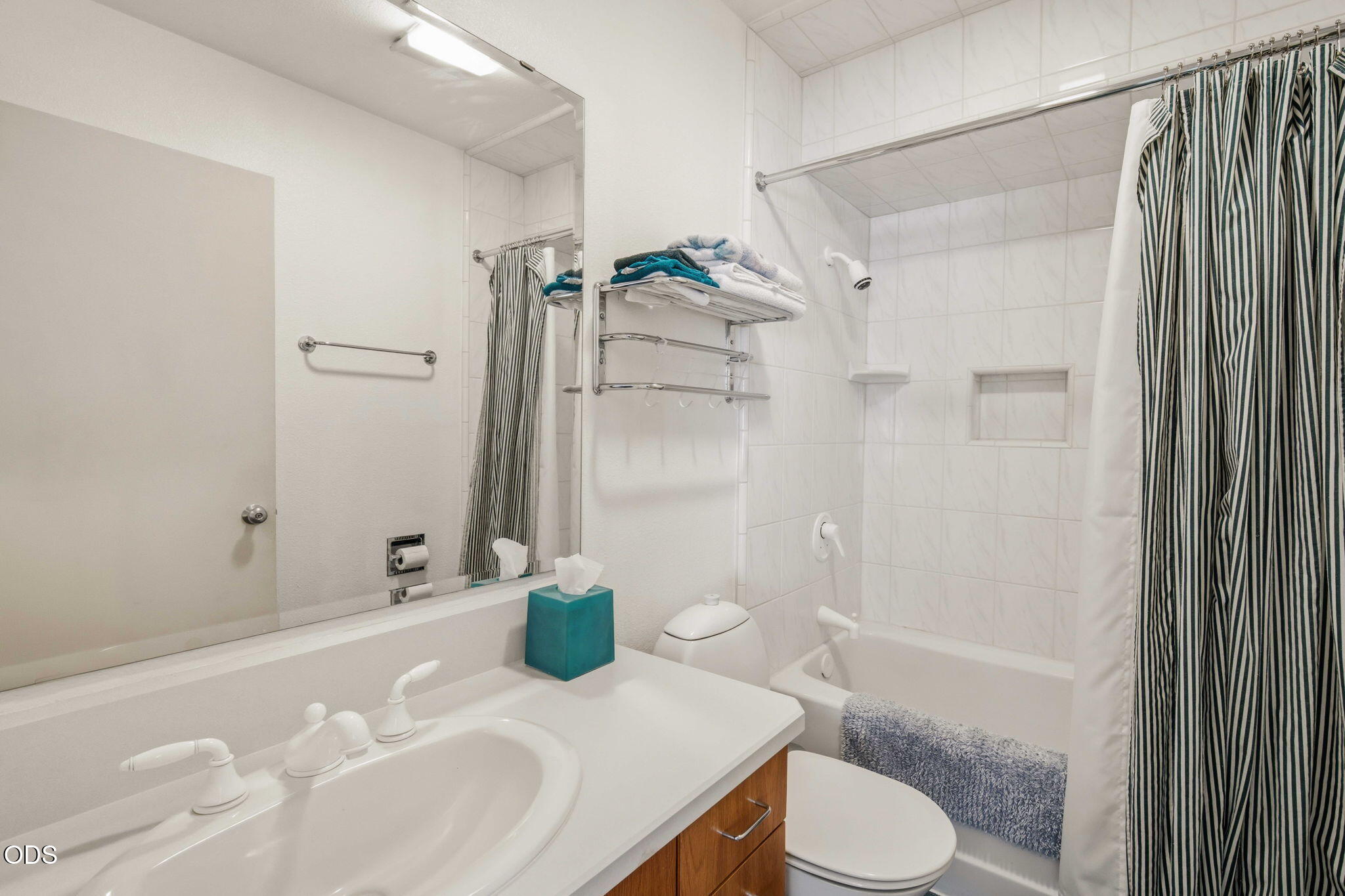 57218 Island Road, 18