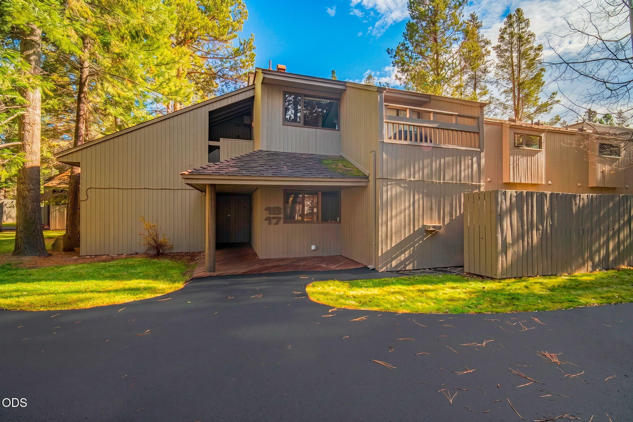 57218 Island Road, 18