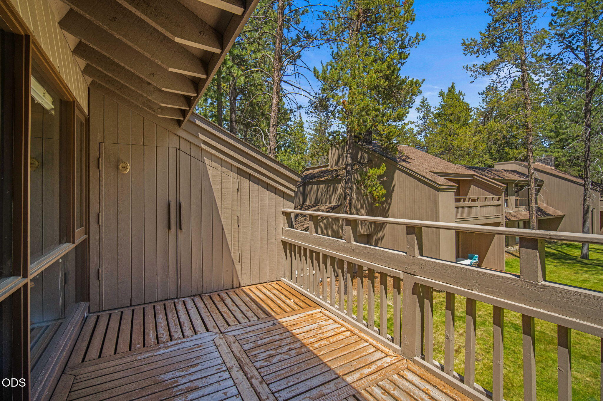 57218 Island Road, 18