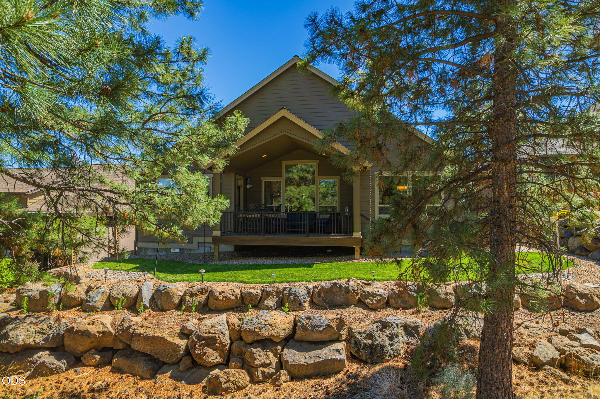 2596 NW Pine Terrace Drive