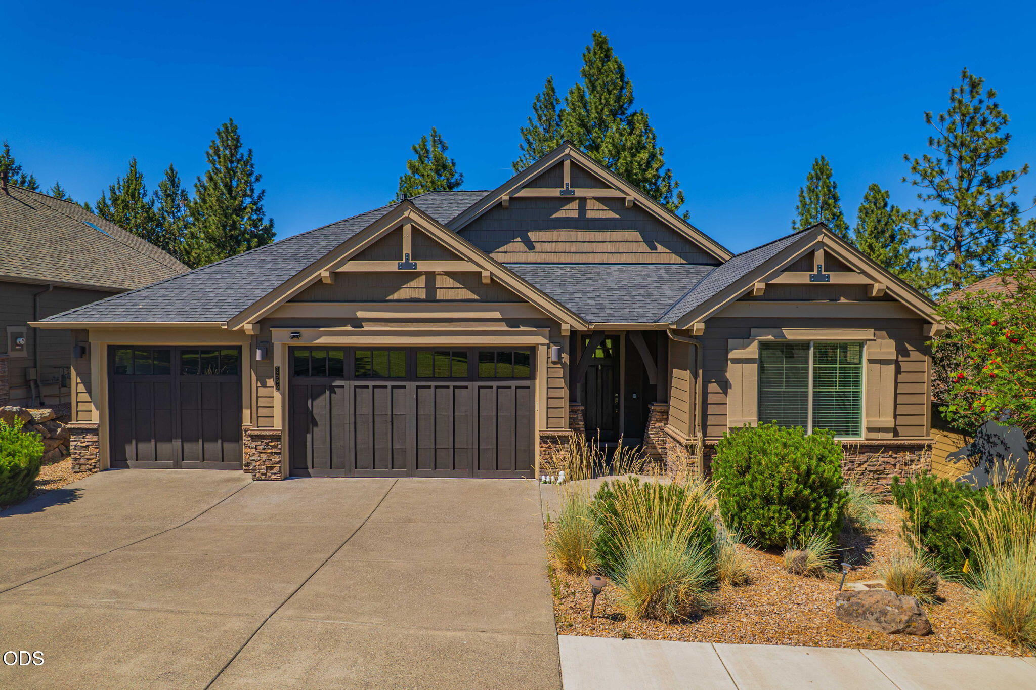 2596 NW Pine Terrace Drive
