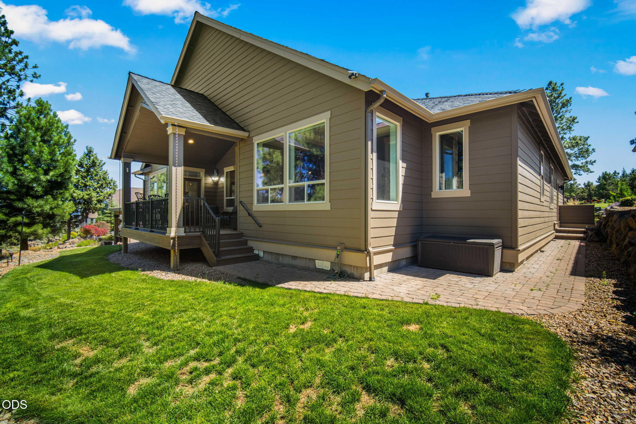 2596 NW Pine Terrace Drive