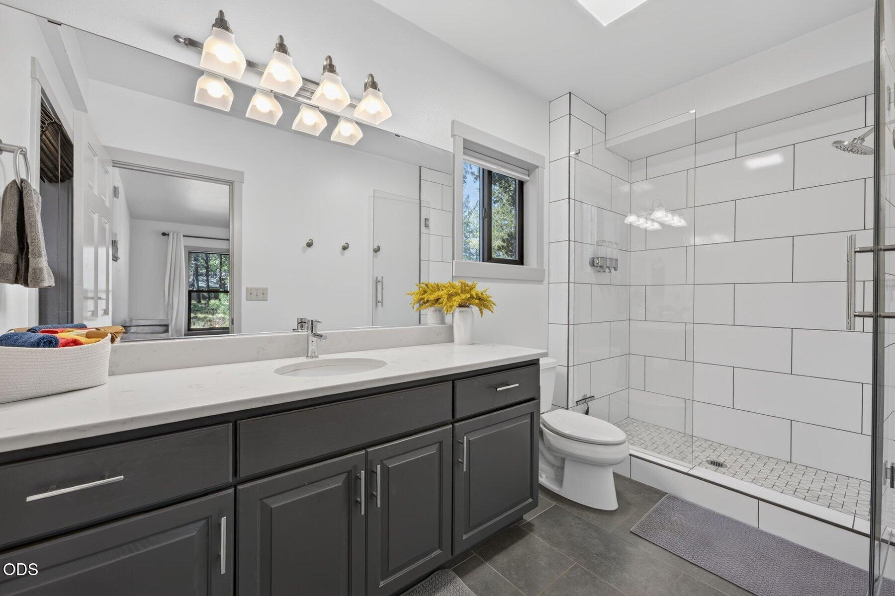 17907 Lofty Lane, #4