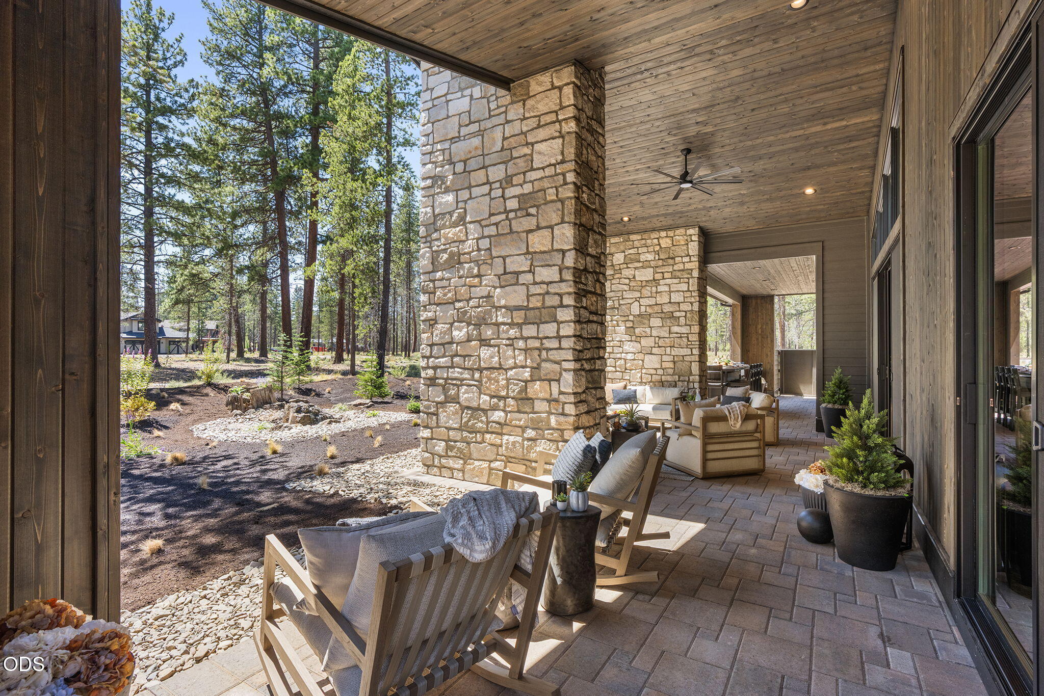 17833 Preservation Loop, 429