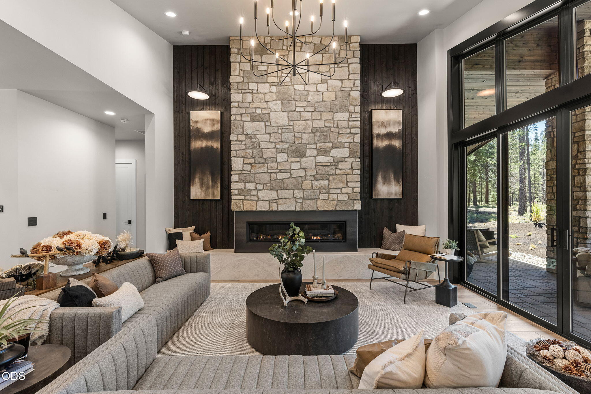 17833 Preservation Loop, 429