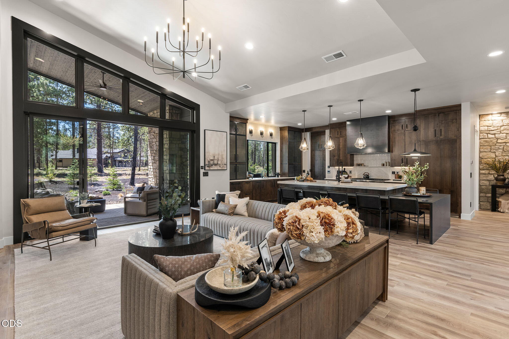 17833 Preservation Loop, 429