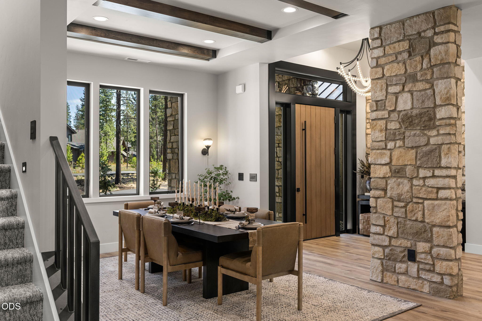 17833 Preservation Loop, 429