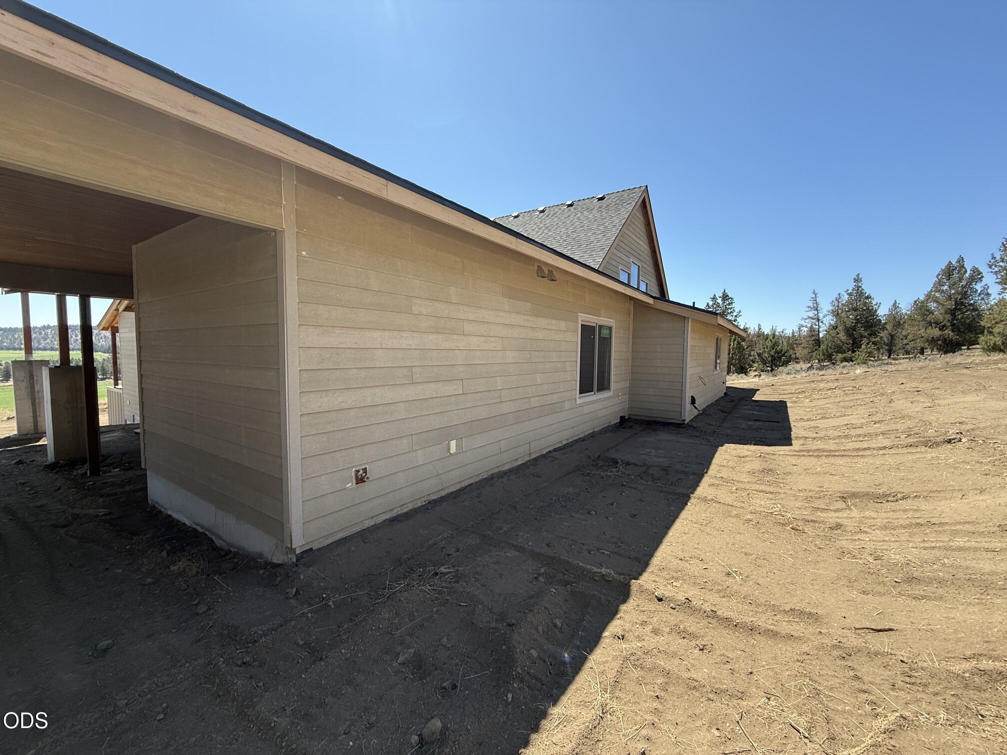 70421 McKenzie Canyon Road