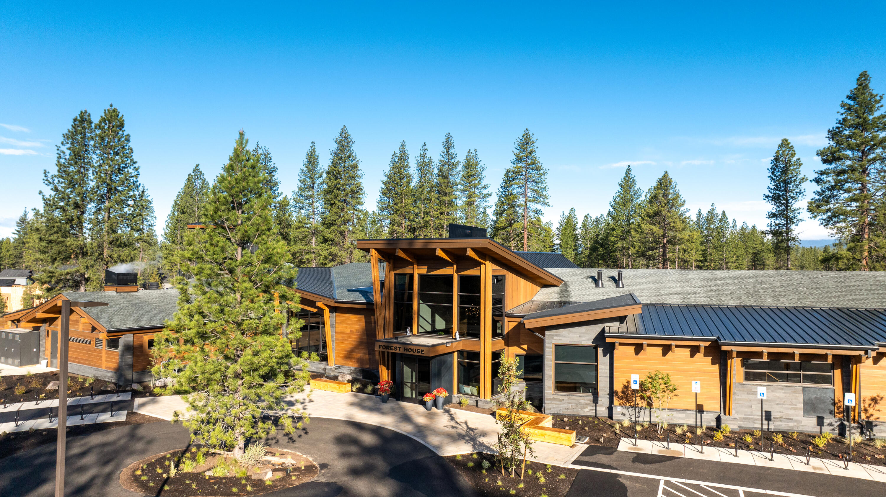 56680 Red Bark Lane, 556