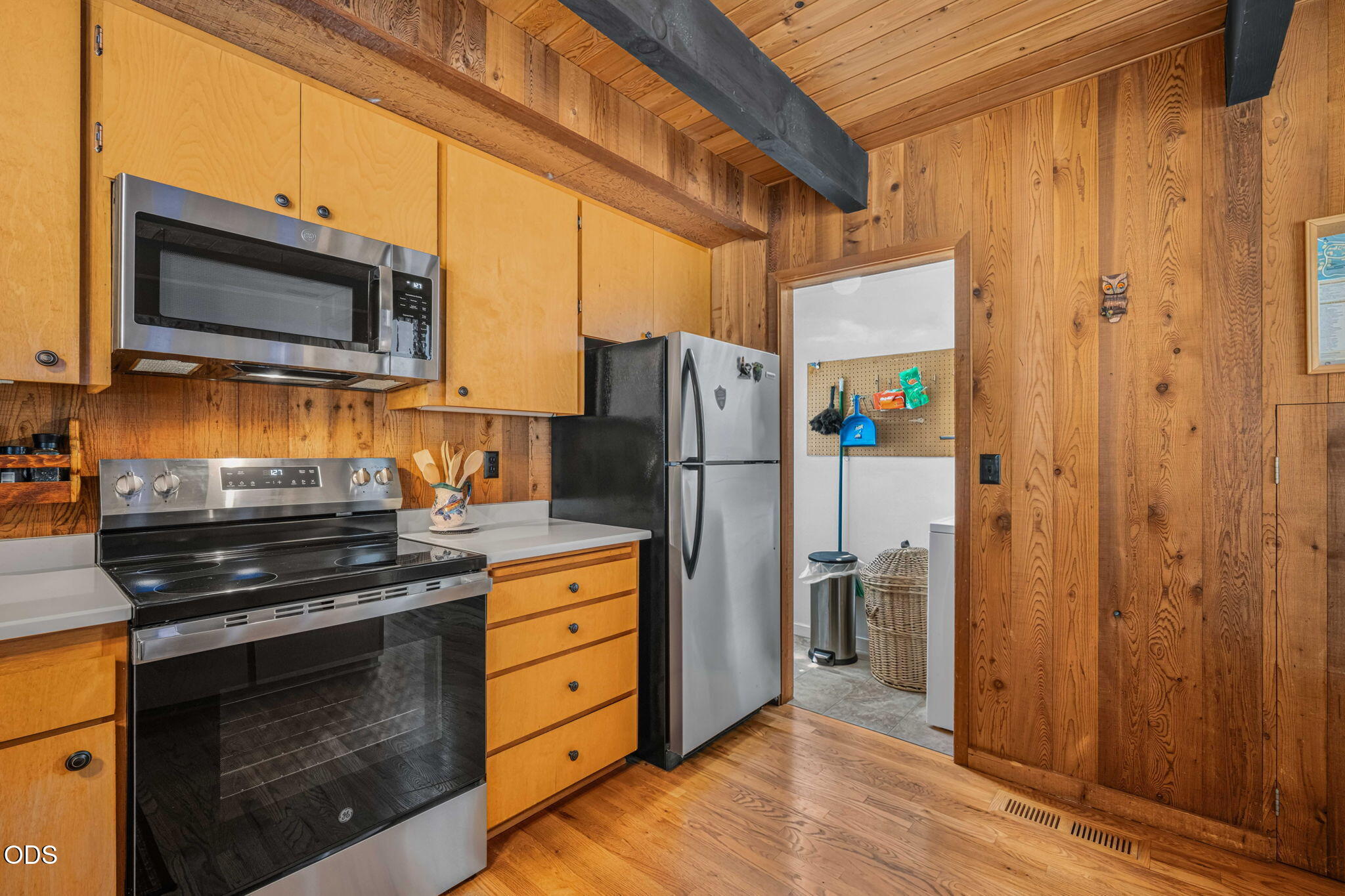 56828 Deschutes Lane, 7