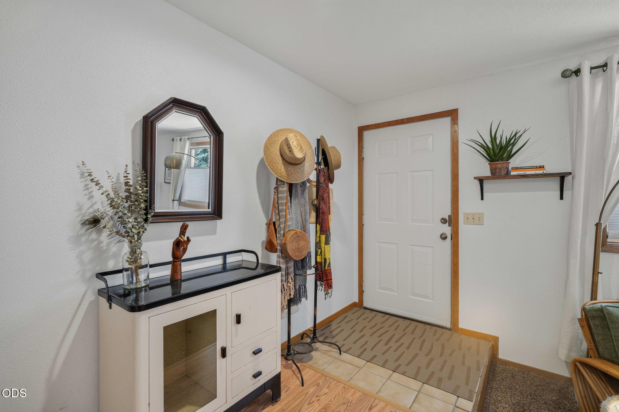 1050 NE Butler Market Road, APT 37