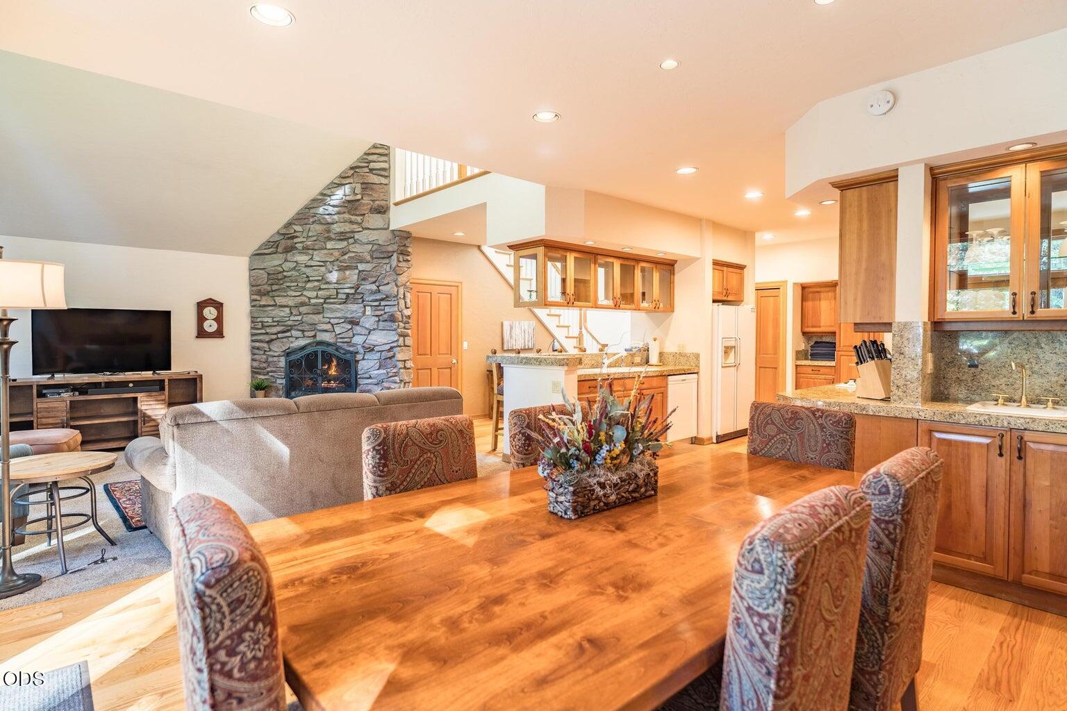 57046 Peppermill Circle, 26D