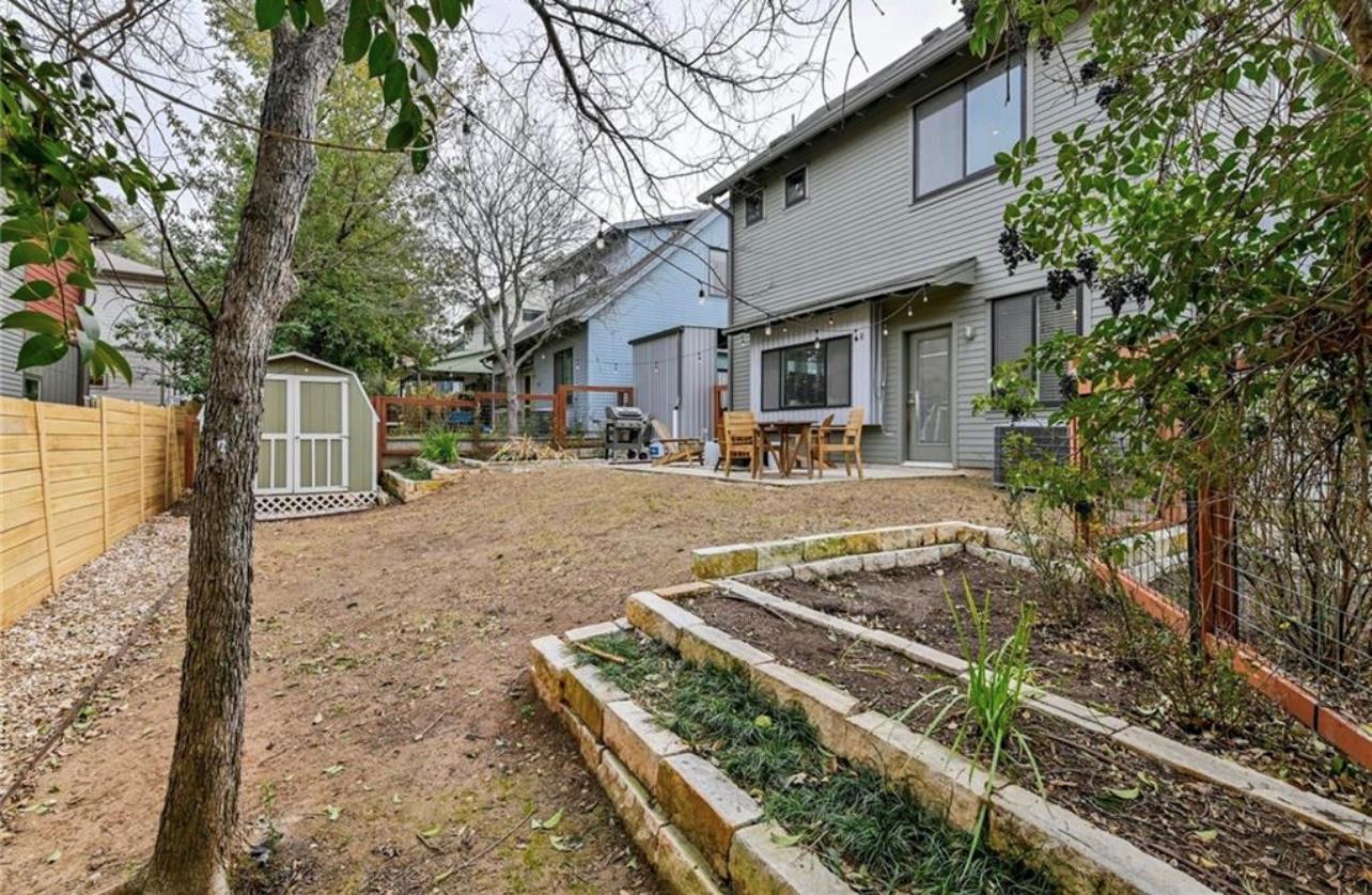 3505 Villa CT # 6