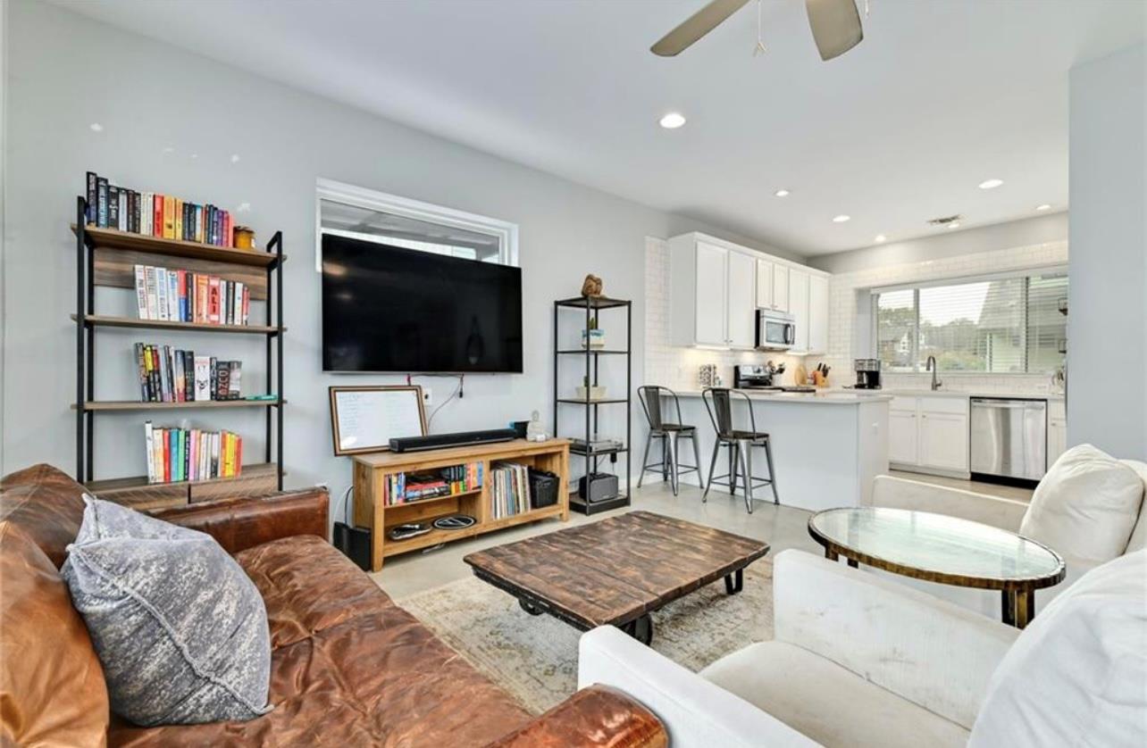 3505 Villa CT # 6