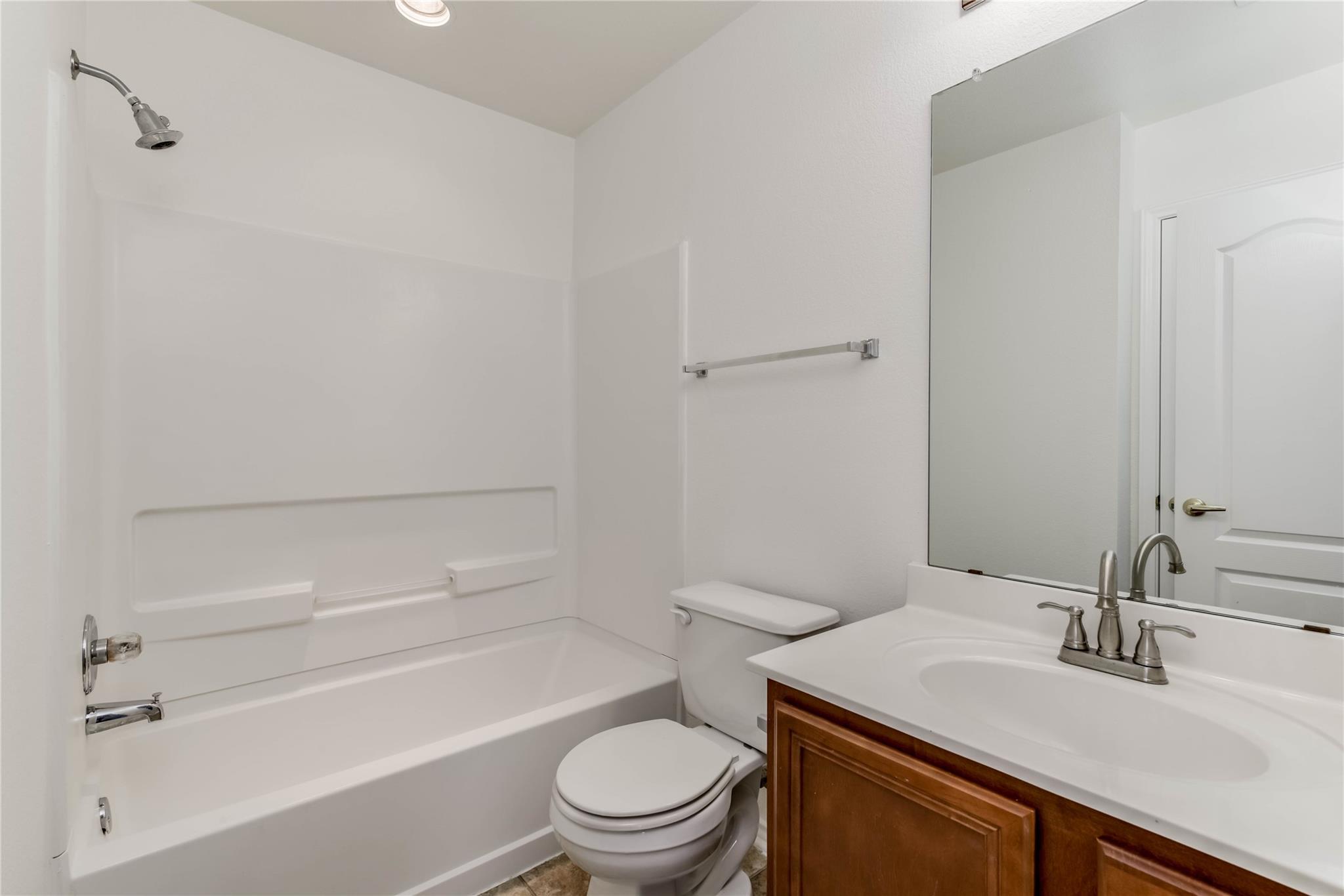 6521 Quinton DR