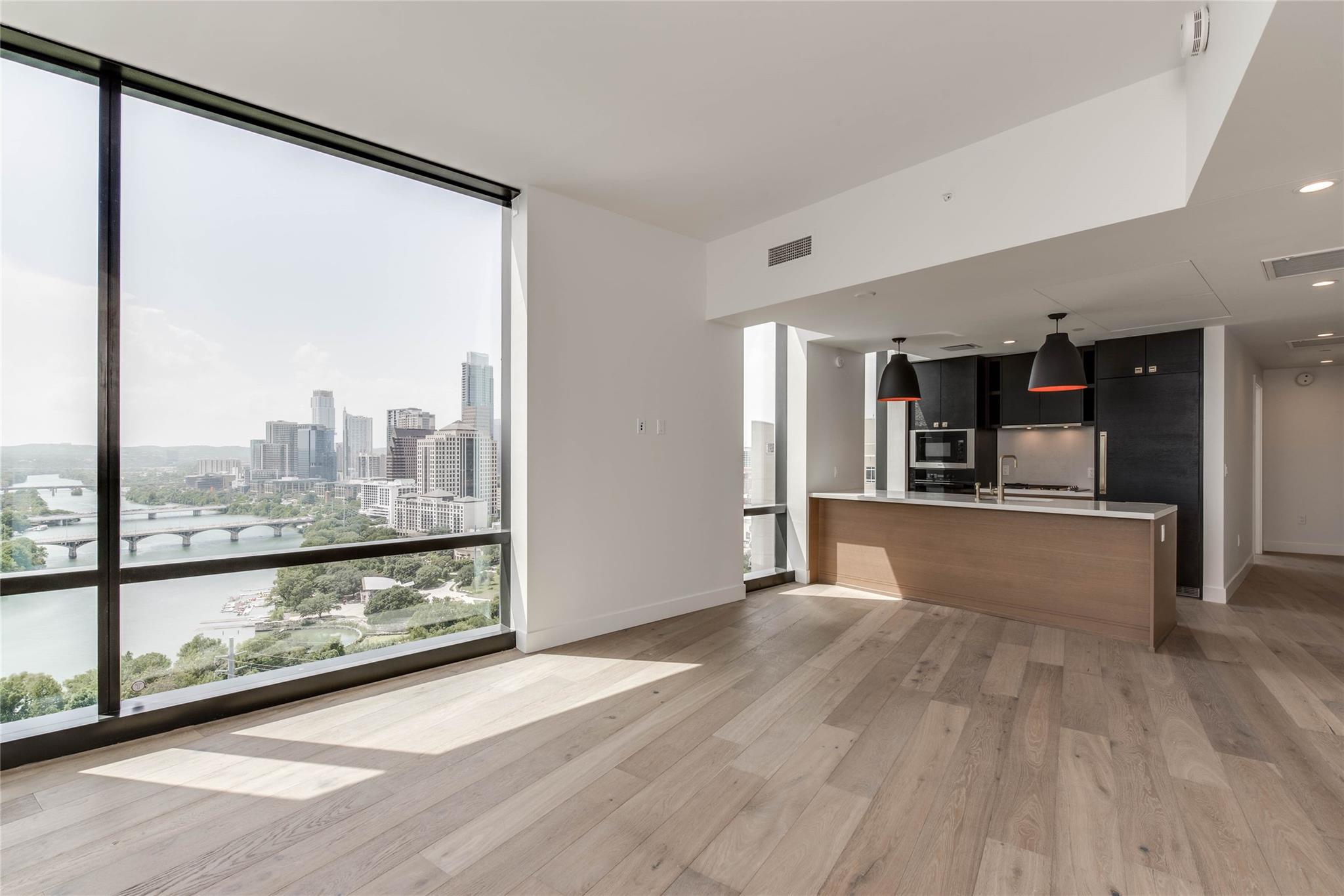 70 Rainey ST # 2002