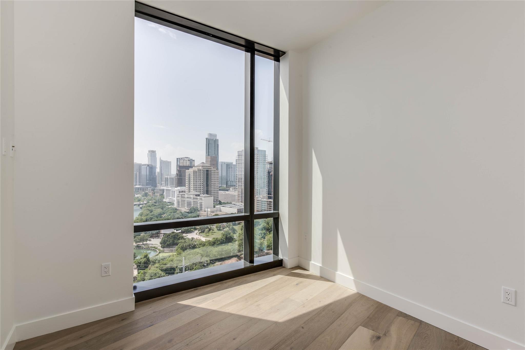 70 Rainey ST # 2002