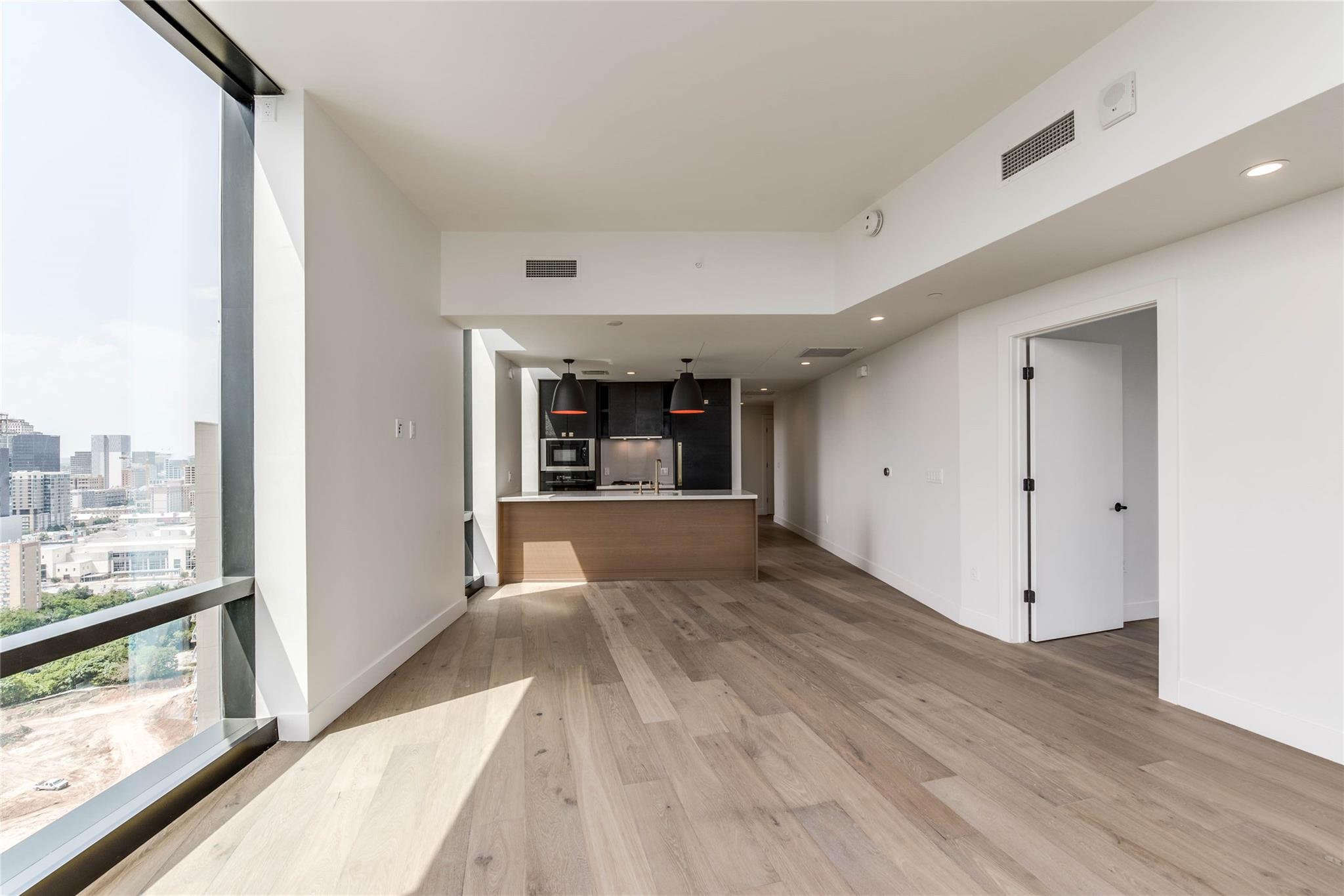 70 Rainey ST # 2002