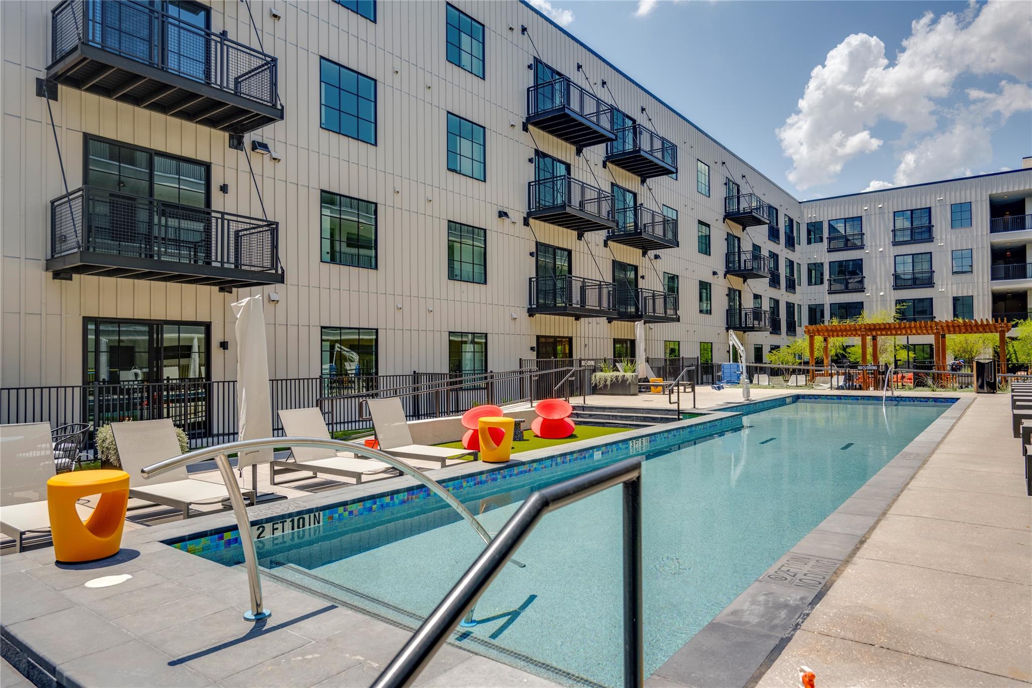 4315 S Congress Ave # 526