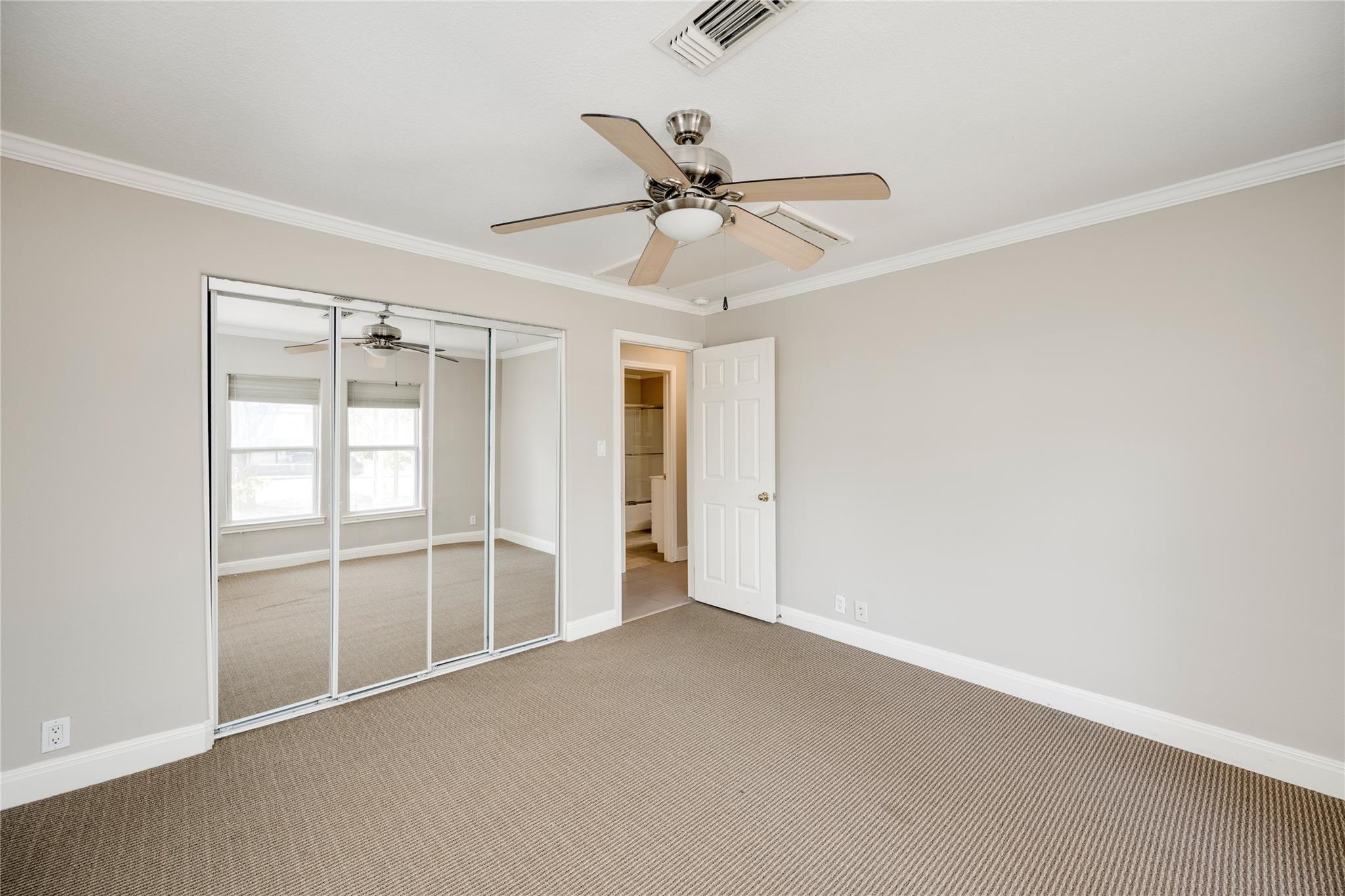 5602 Roosevelt Ave