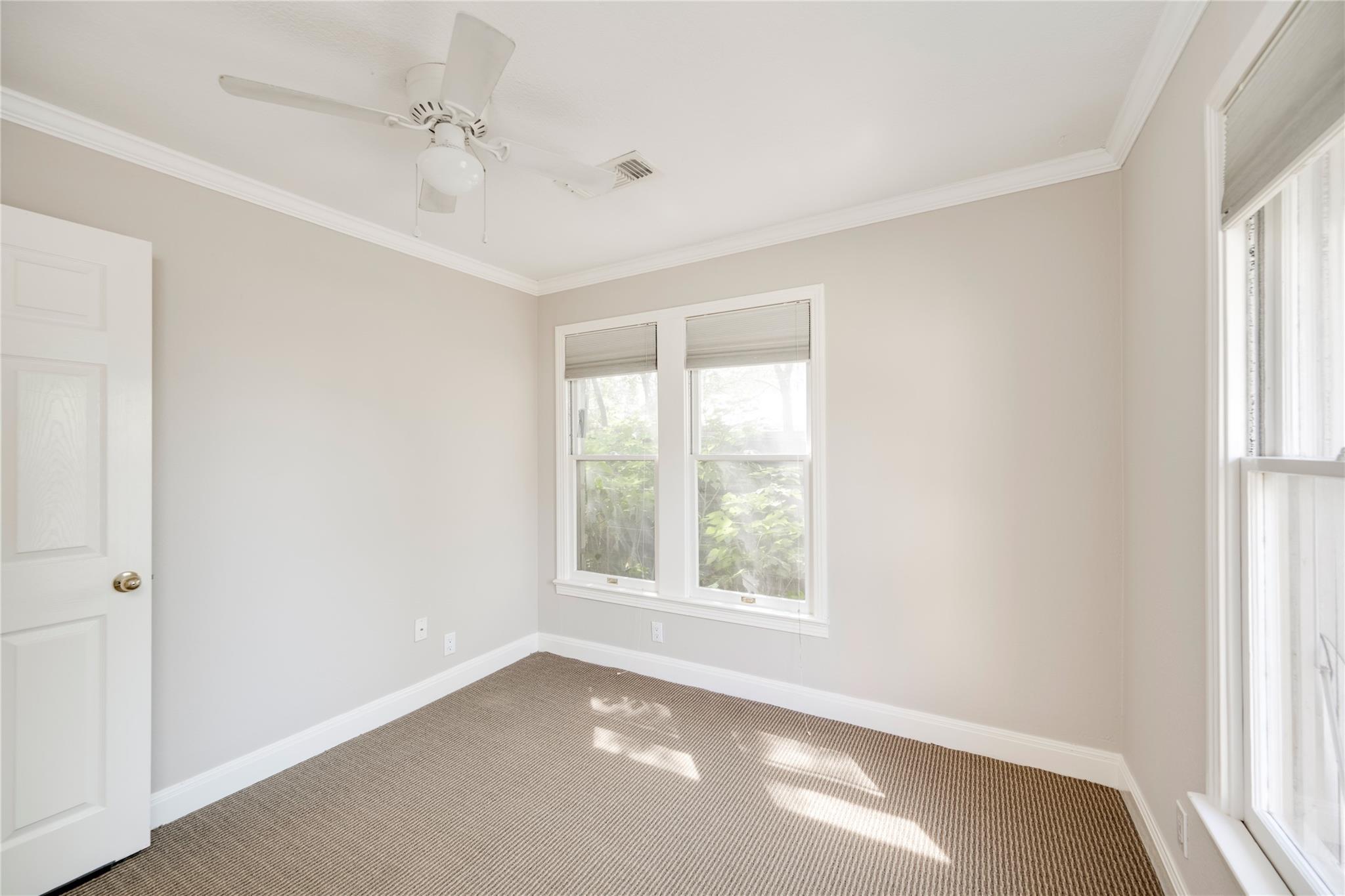 5602 Roosevelt Ave