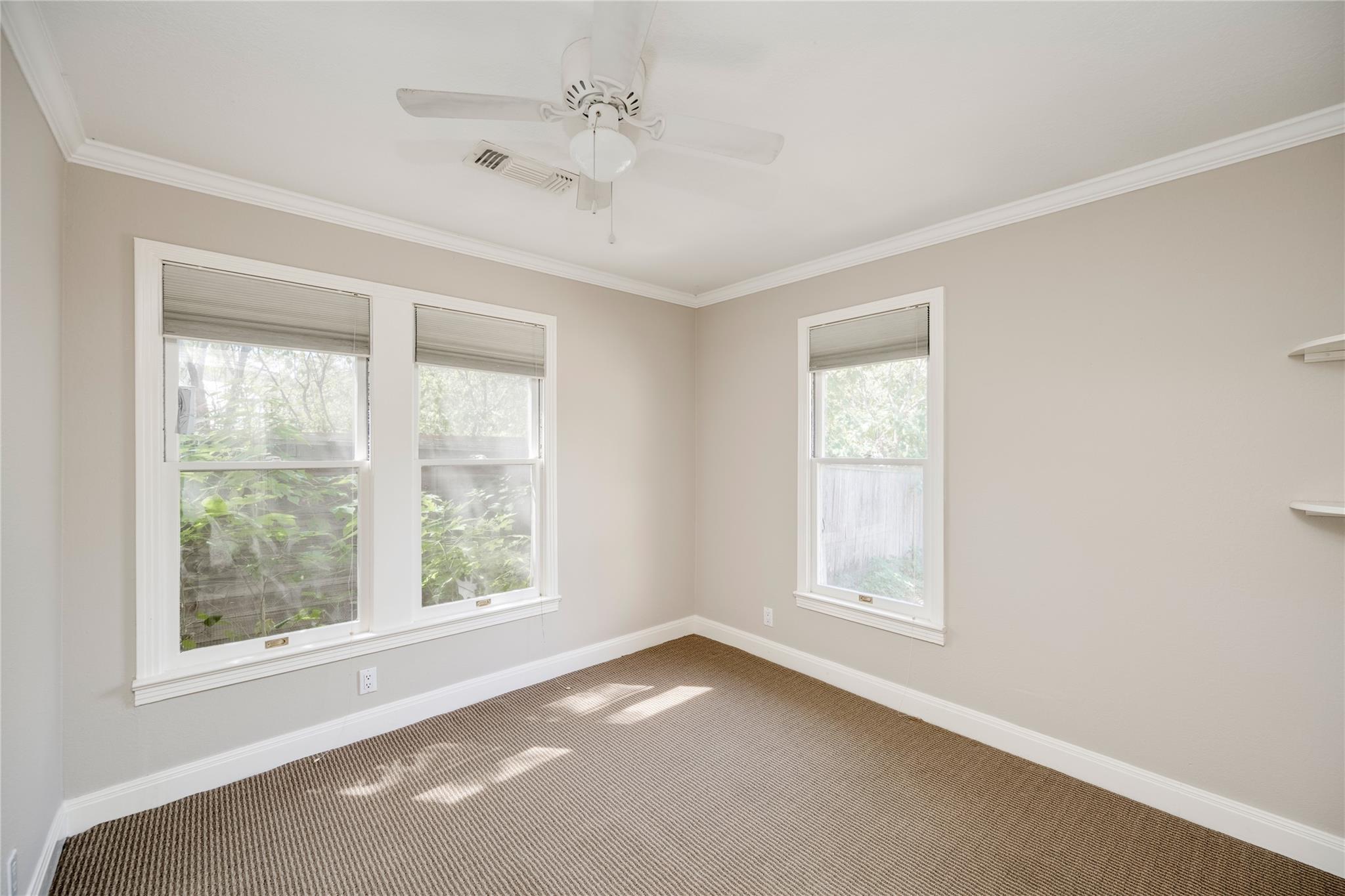 5602 Roosevelt Ave
