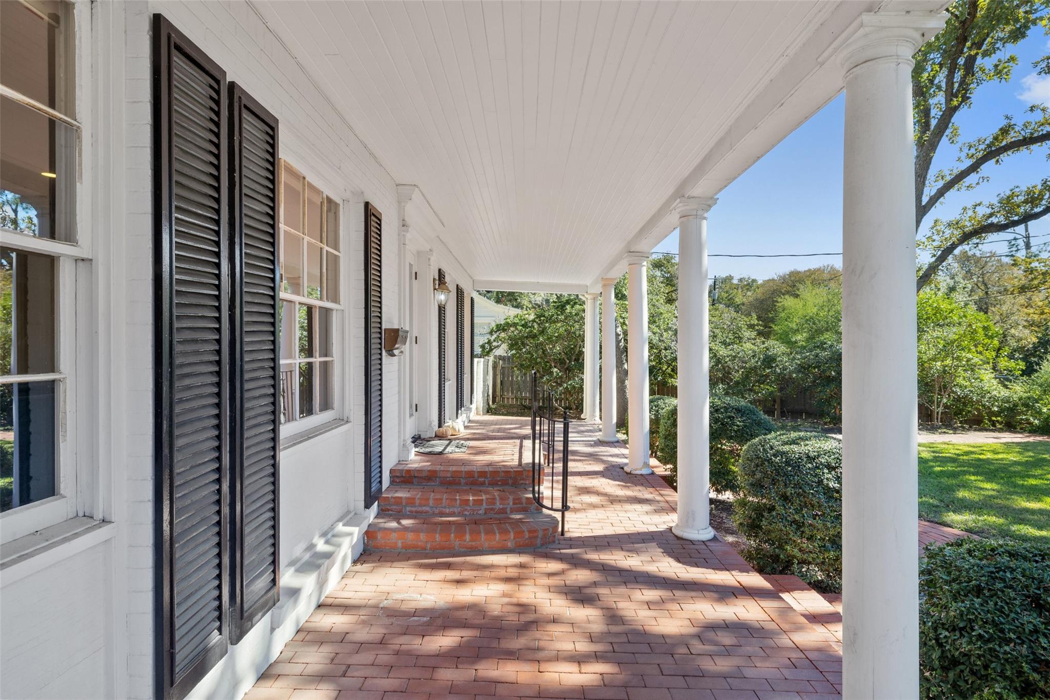 2612 Bridle PATH