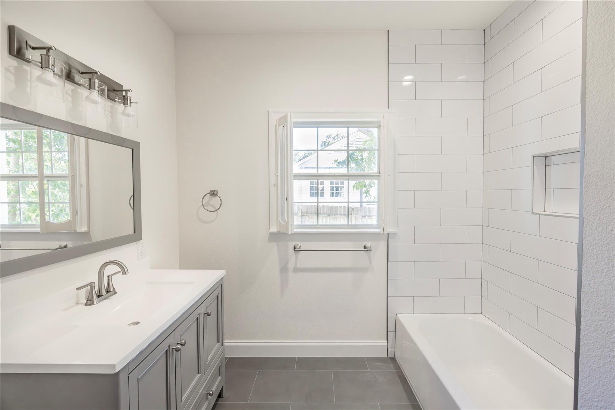 2612 Bridle PATH